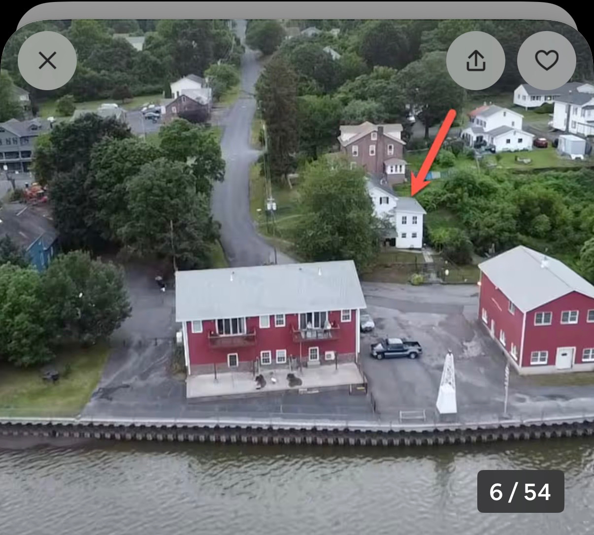 Serene riverfront property - Photo 3