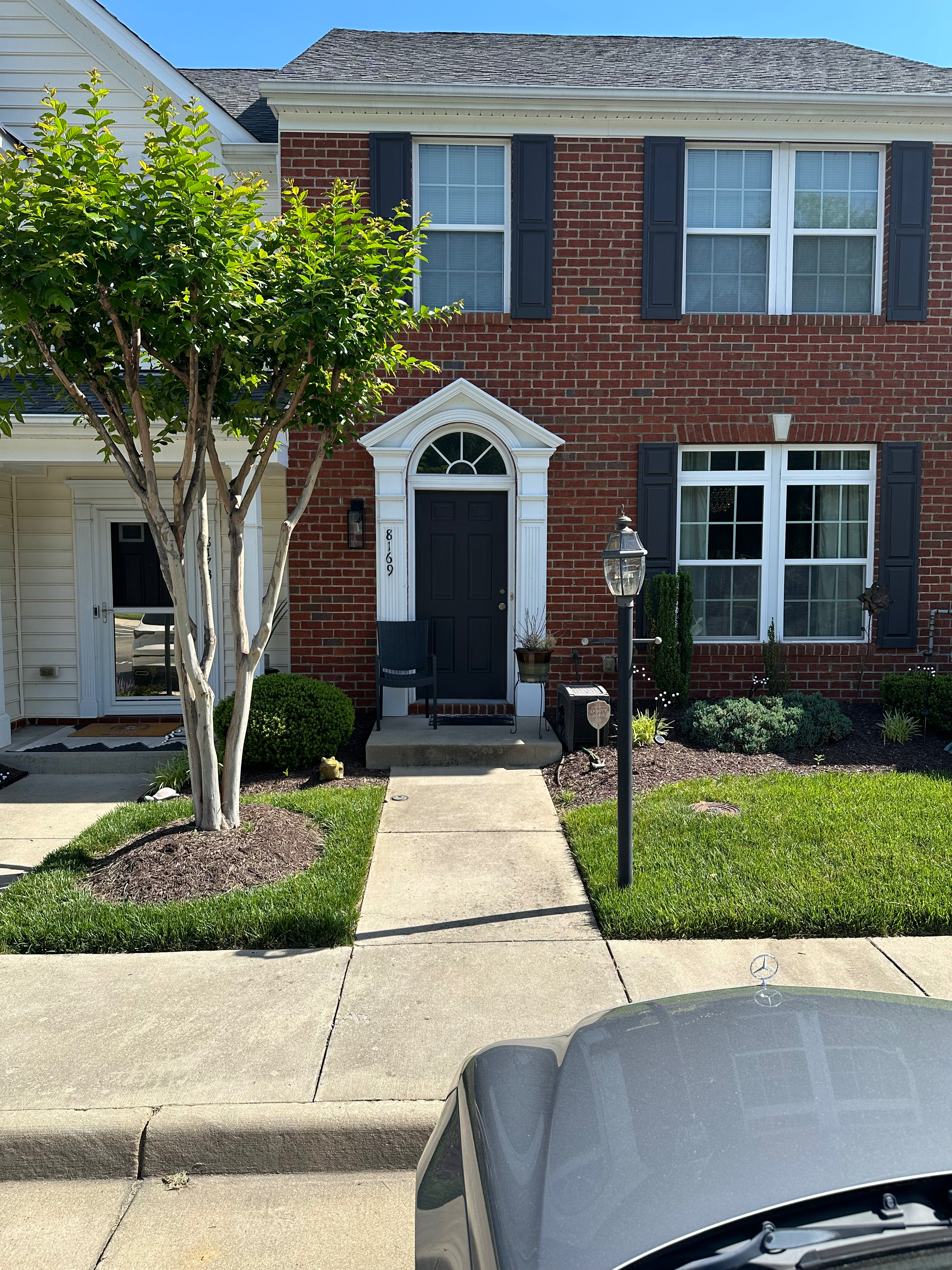 Furnished Suite with Private Bath, Walk-In Closet & Pool access
