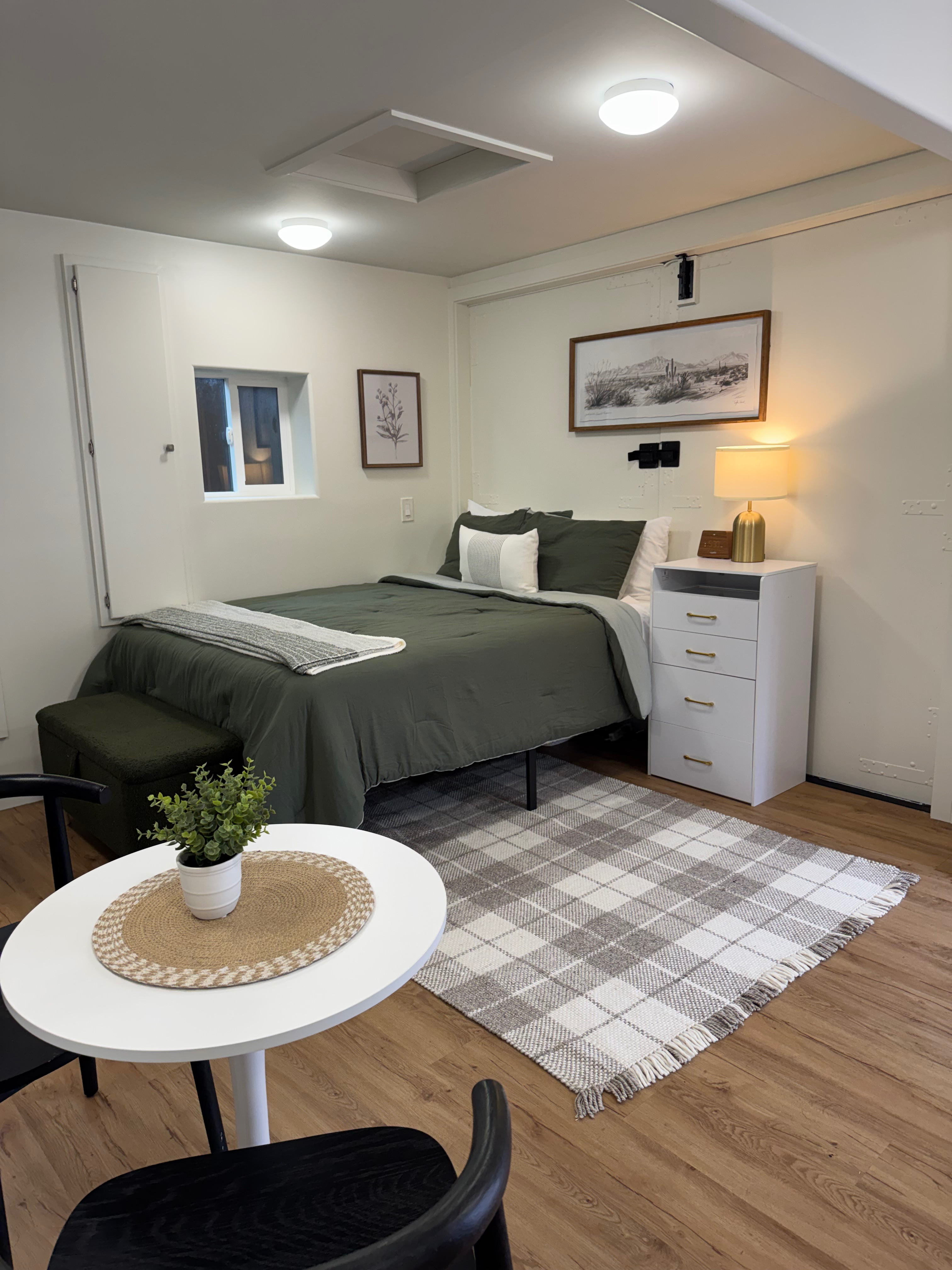 Furnished Santa Barbara Studio | Full Kitchen, Laundry & Private Yard - Photo 2