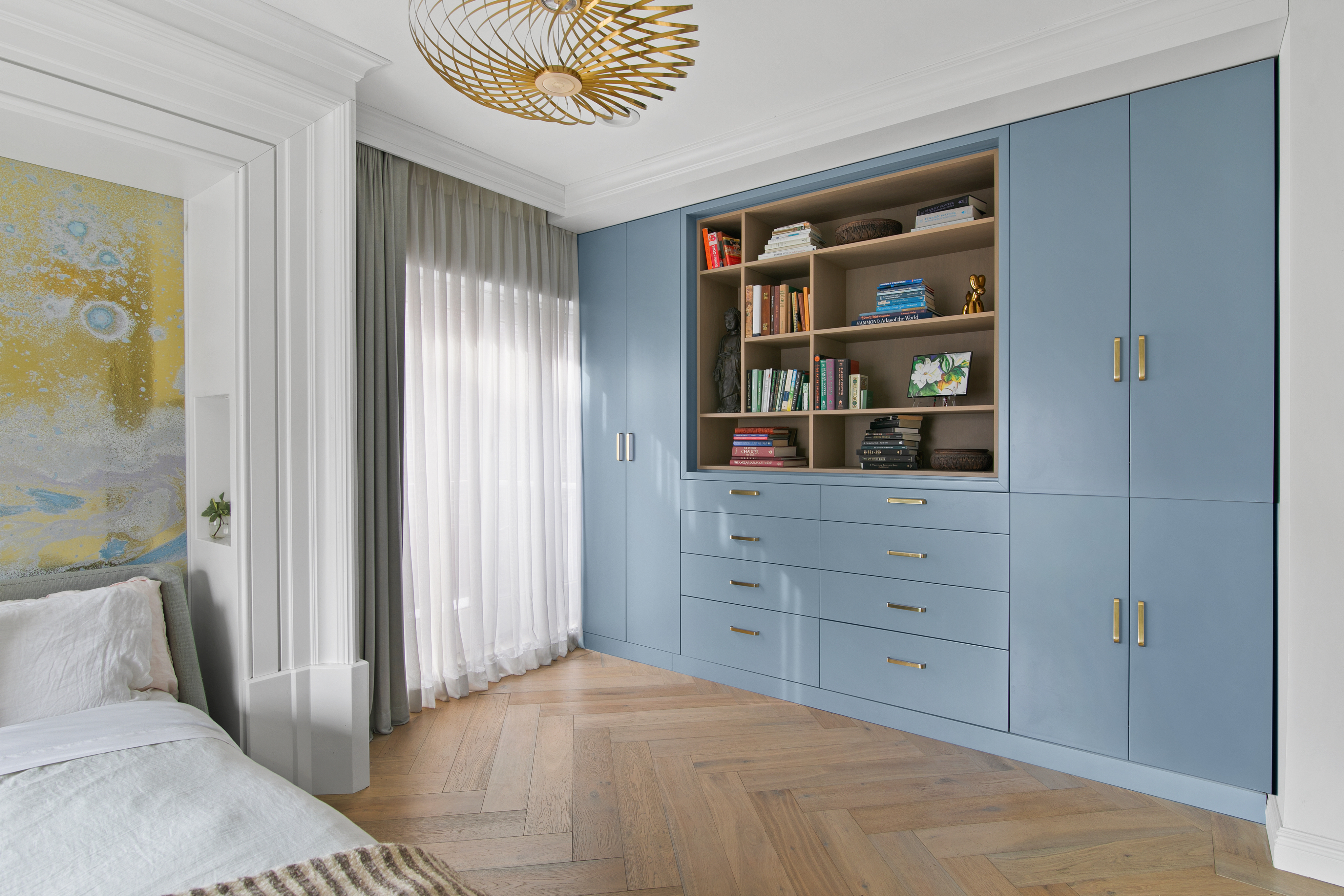 Upper Carnegie Hill Beautifully Designed and Well Appointed Apartment - Photo 8