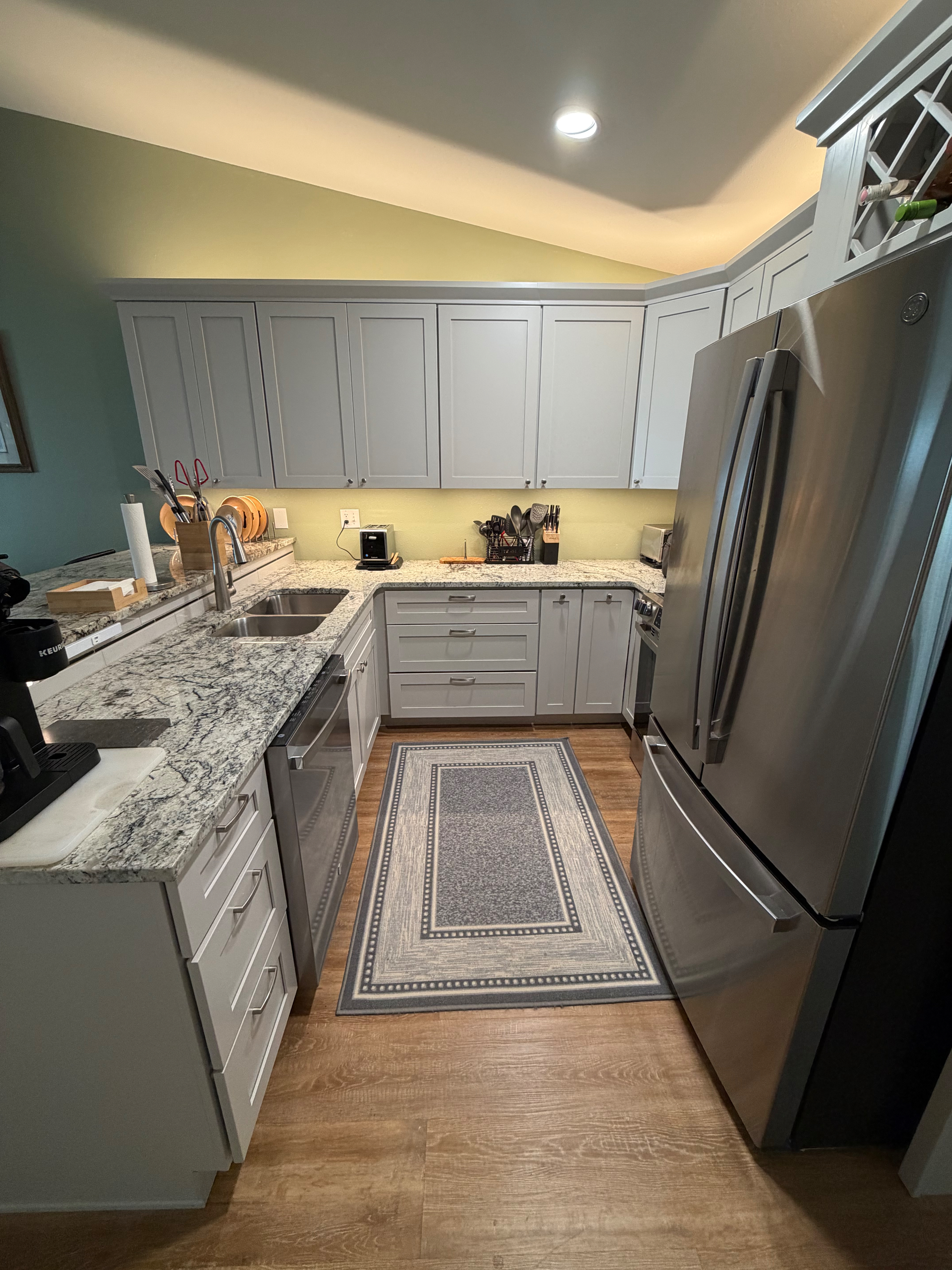 Comfortable and quiet 2 BR townhouse - Photo 9