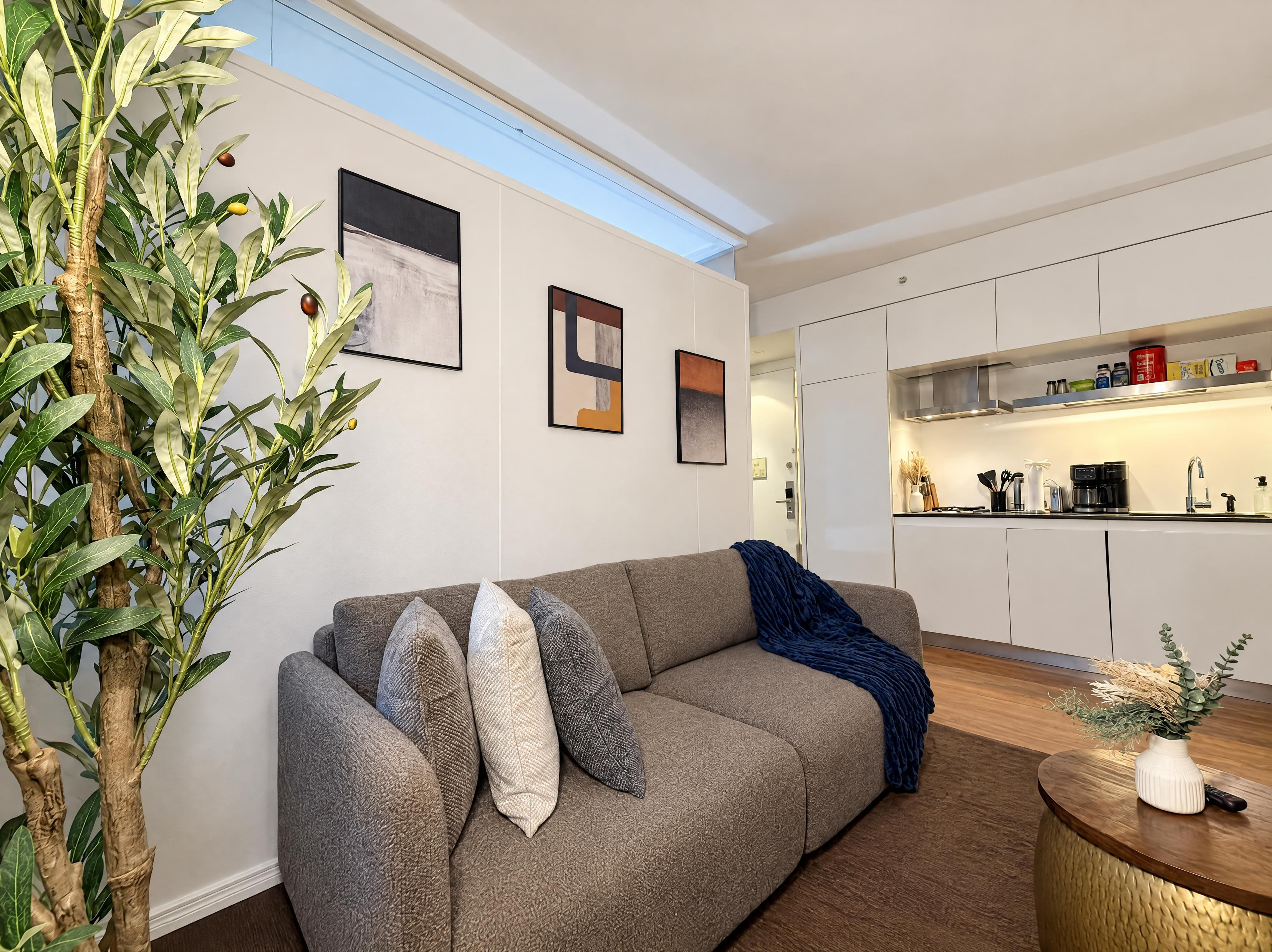 Spacious Midtown 2BR Near Times Square | Sleeps 8 - Photo 9