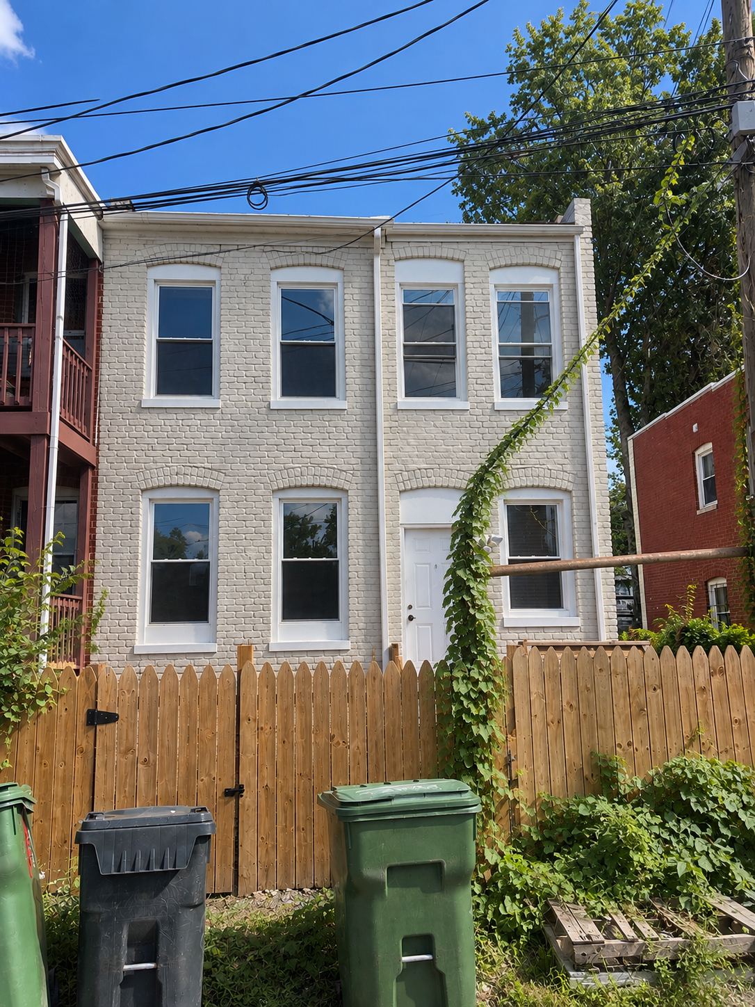 Newly Renovated Furnished 3BR Home in Richmond - Photo 2