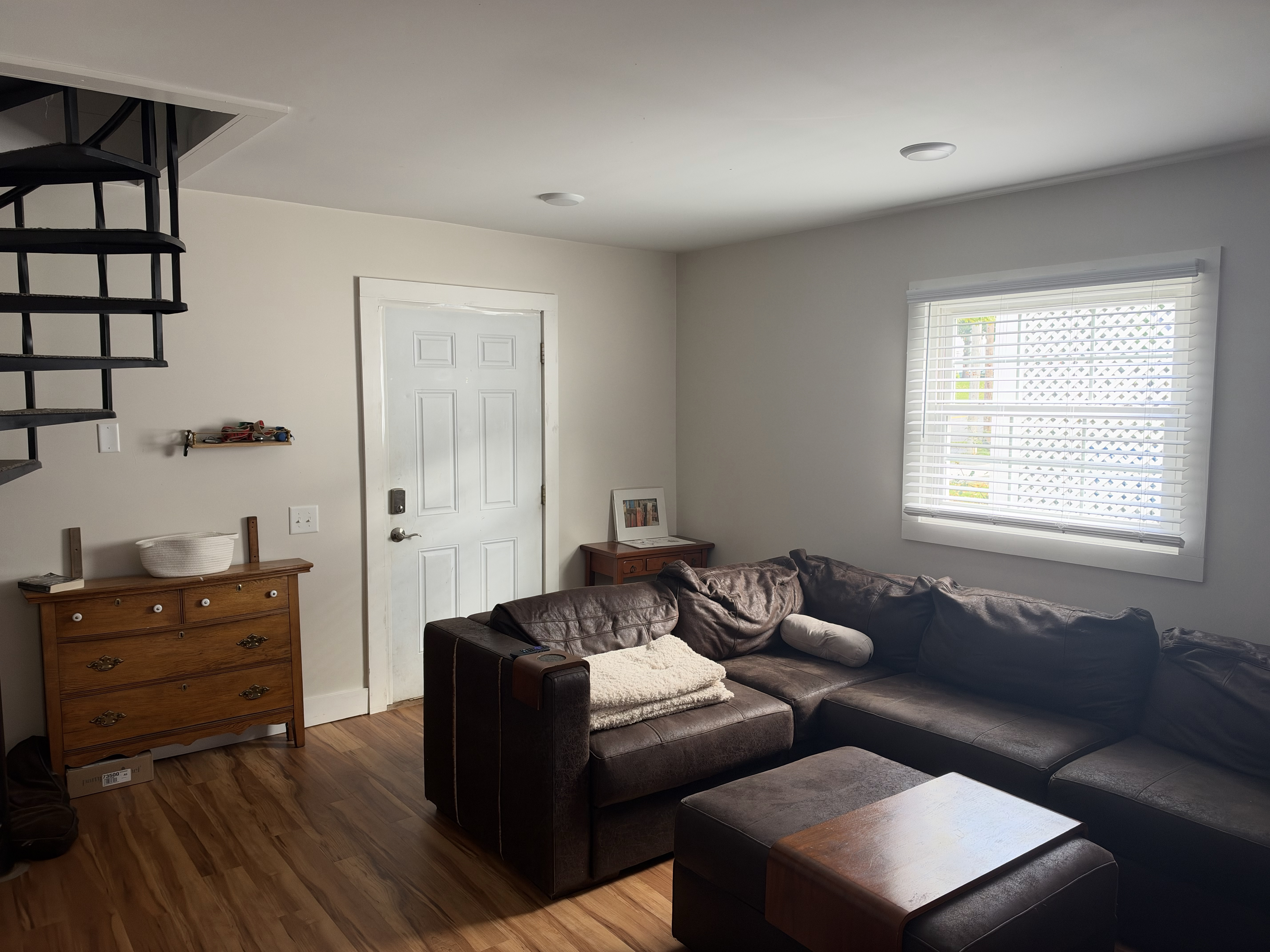 Newly Remodeled 3BR in Historic Geneseo All Utilities Included! - Photo 4