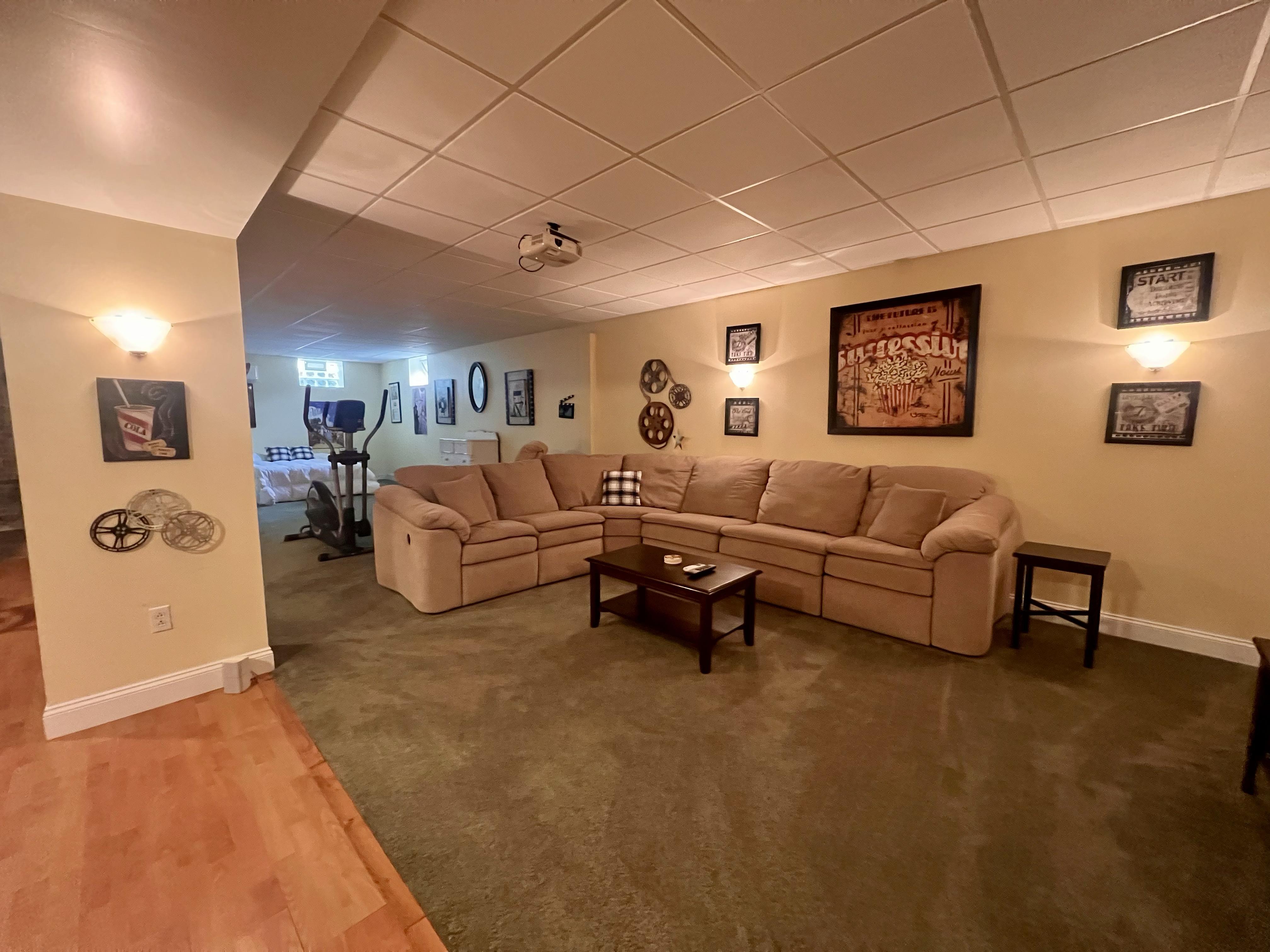 Private Peaceful basement with utilities included. - Photo 7