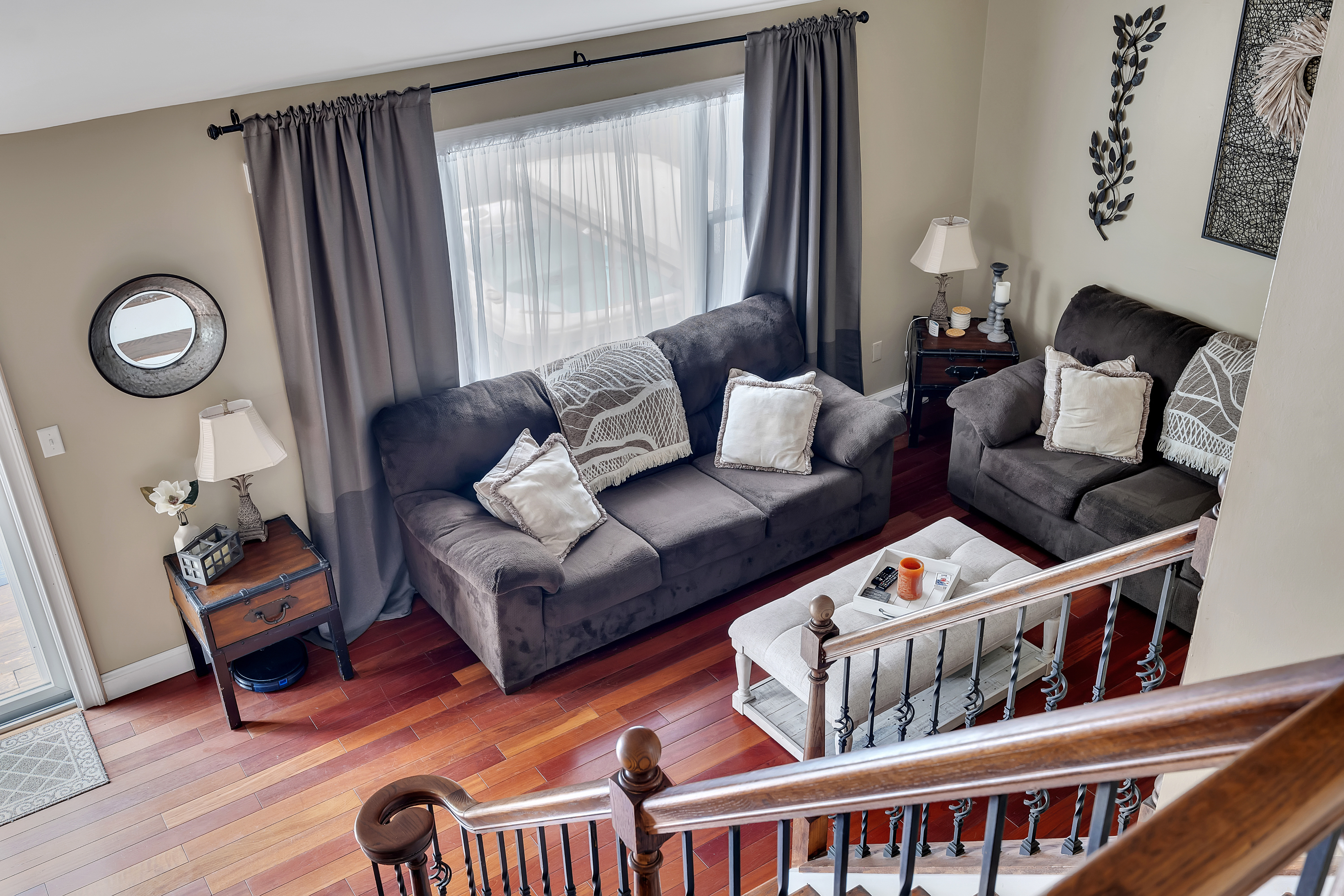 Spacious open plan home located just 5 minutes from downtown Saratoga and Main Street, access to sho - Photo 11