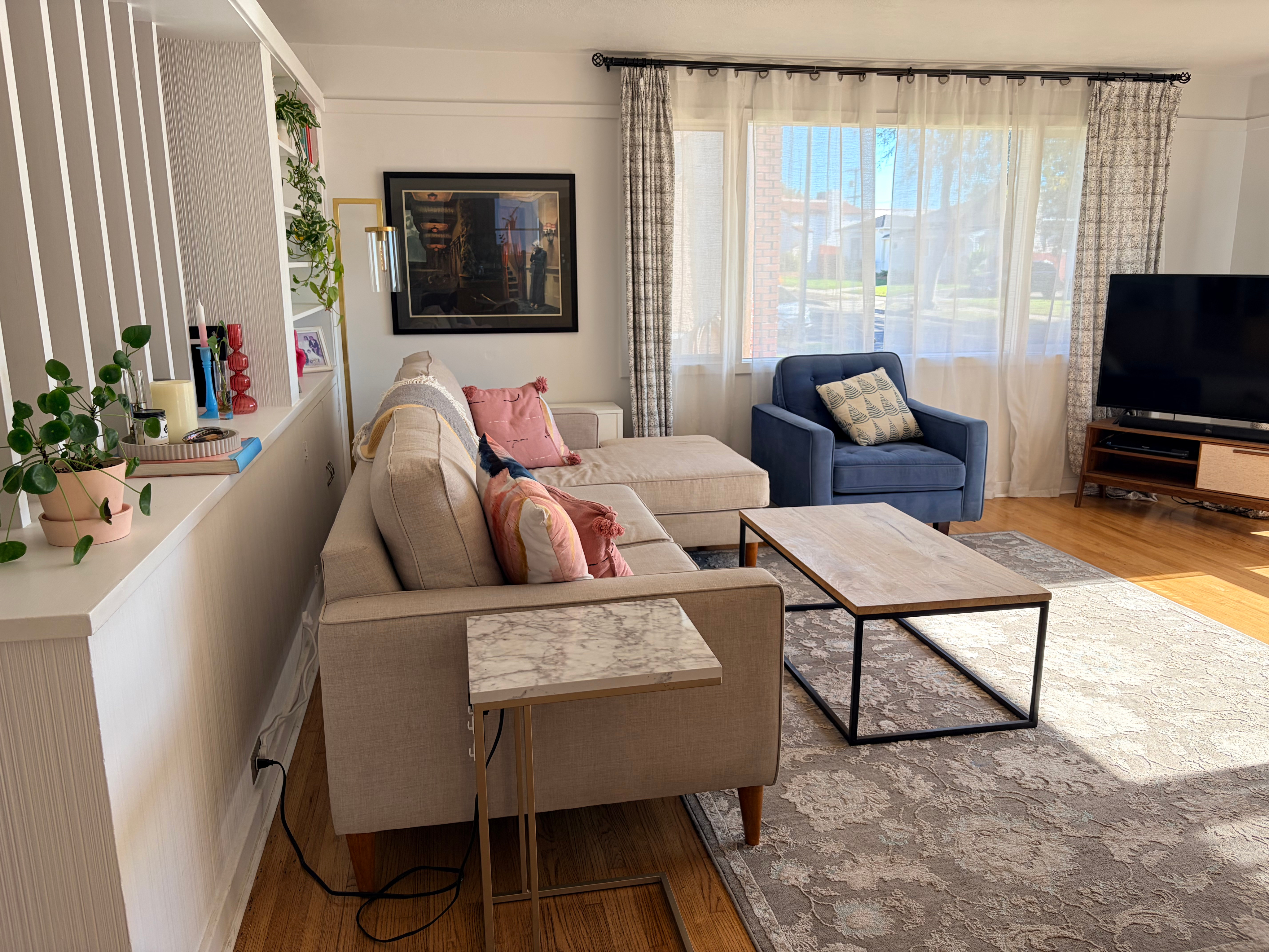 Bright and spacious home near SoFi - Photo 4