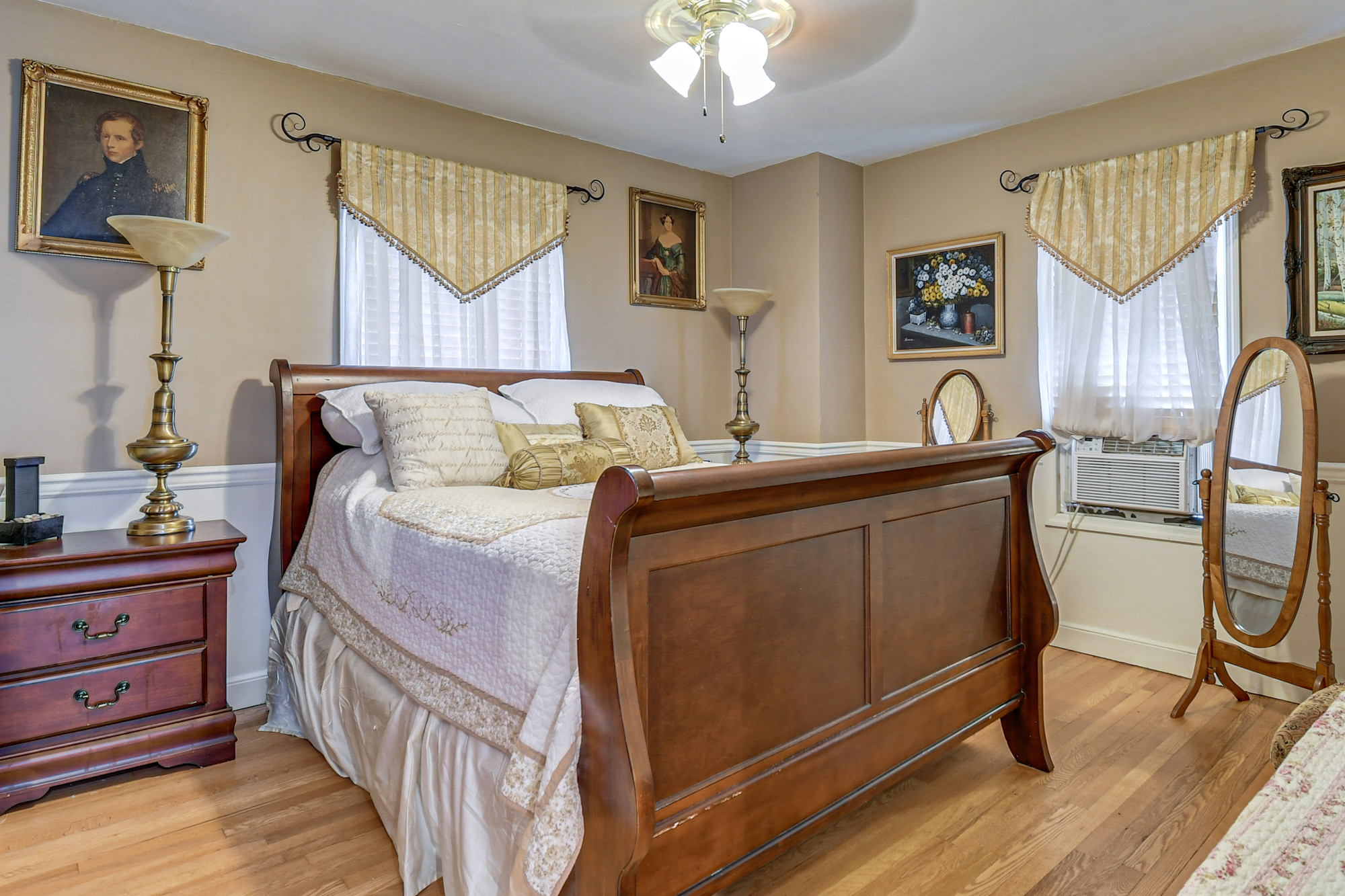 Near Hospitals & Marshall University! Cozy Cottage - 563205 - Photo 10