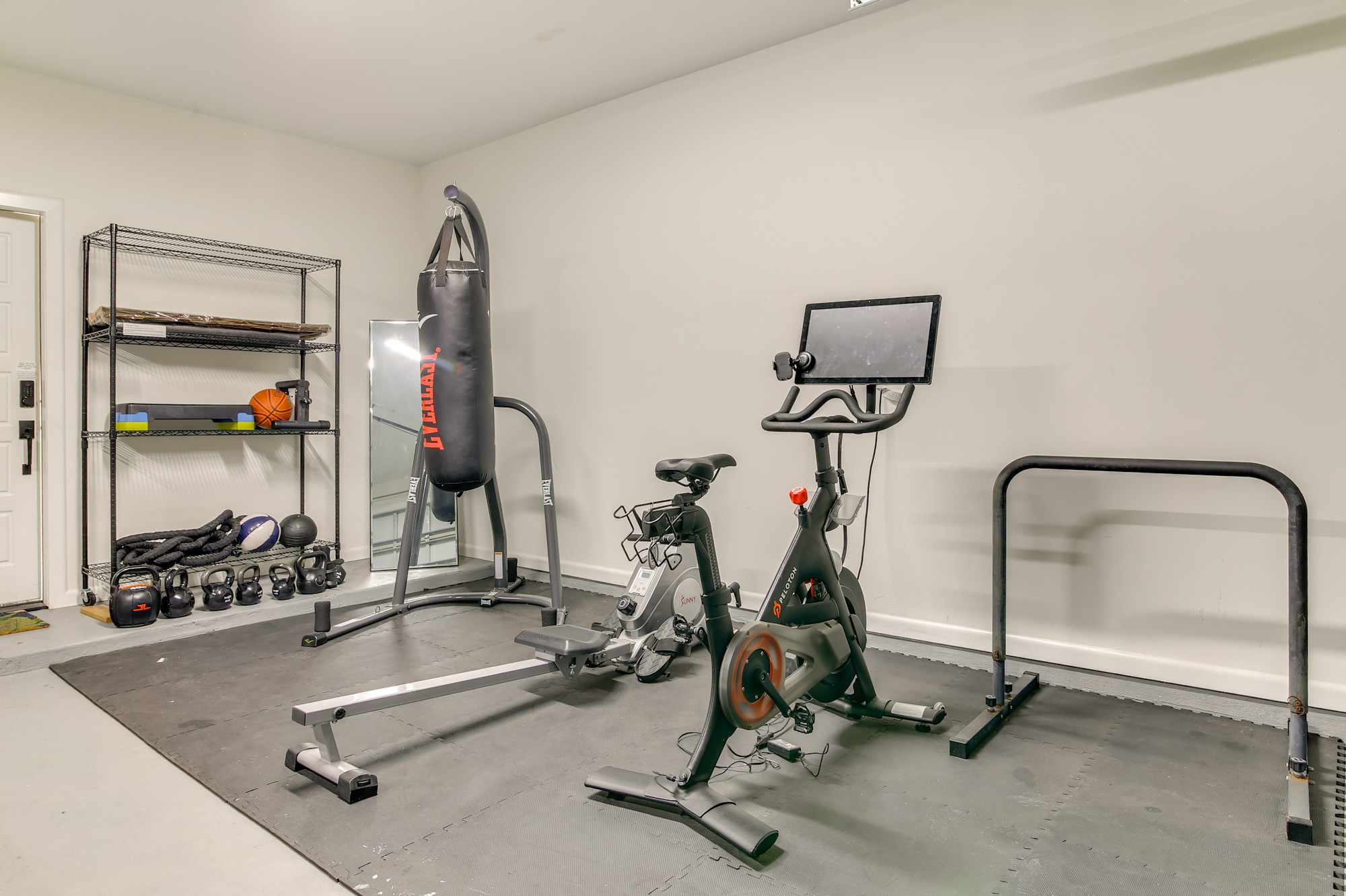 Resort-Style Brownsville Home: Private Pool & Gym - 552818 - Photo 4