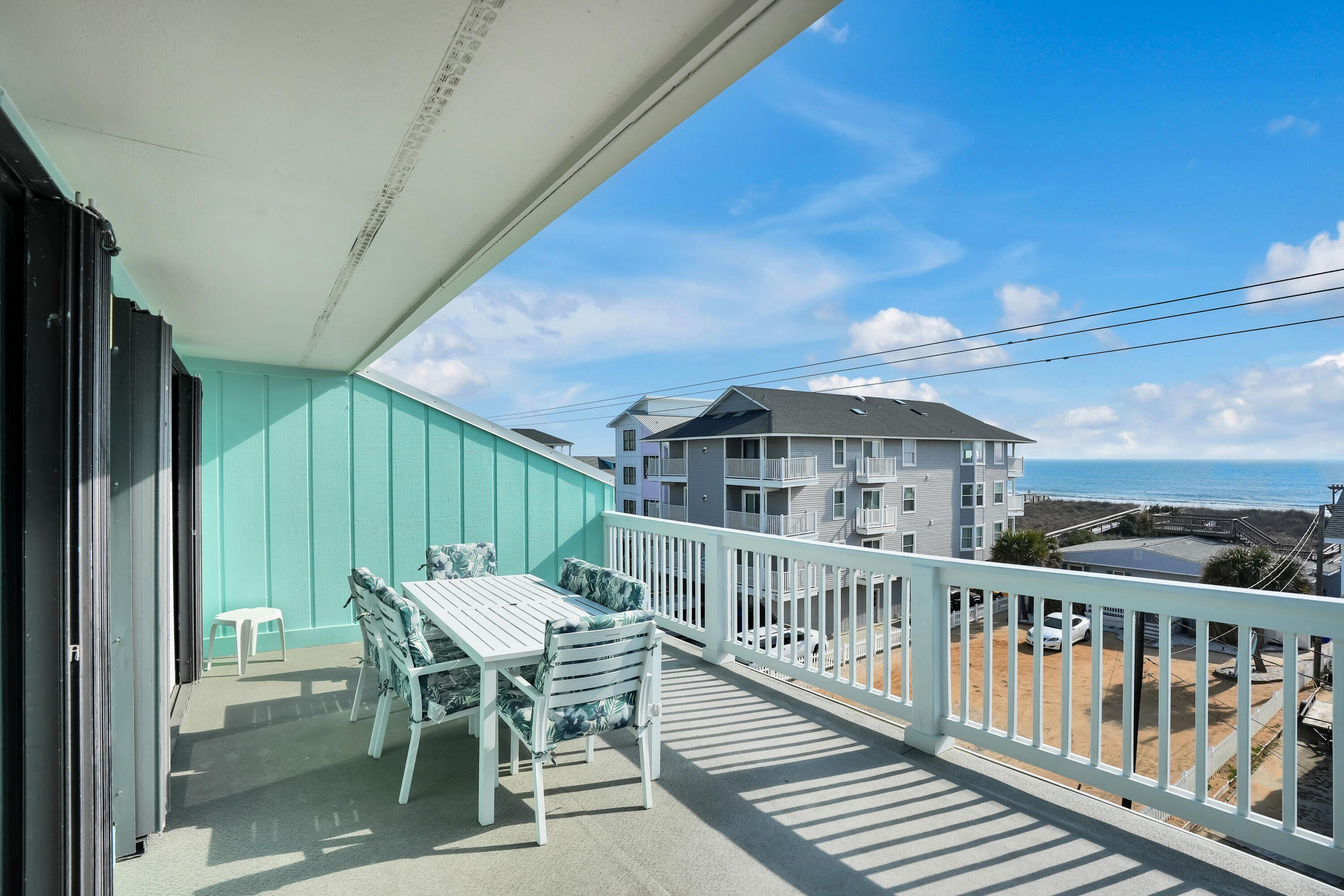 OCEAN VIEW CONDO: 3 bed, 2 bath - Photo 3