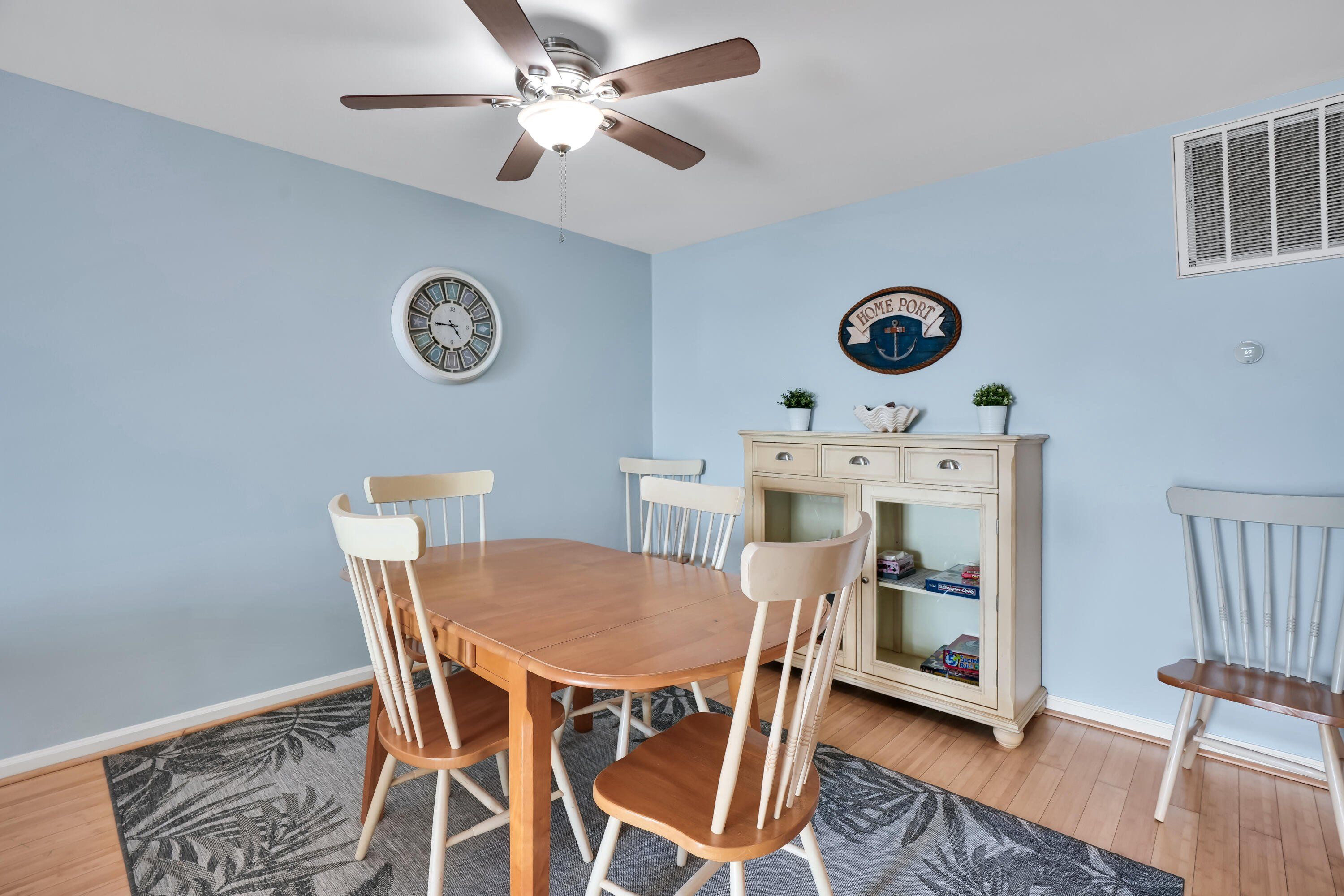 OCEAN VIEW CONDO: 3 bed, 2 bath - Photo 6