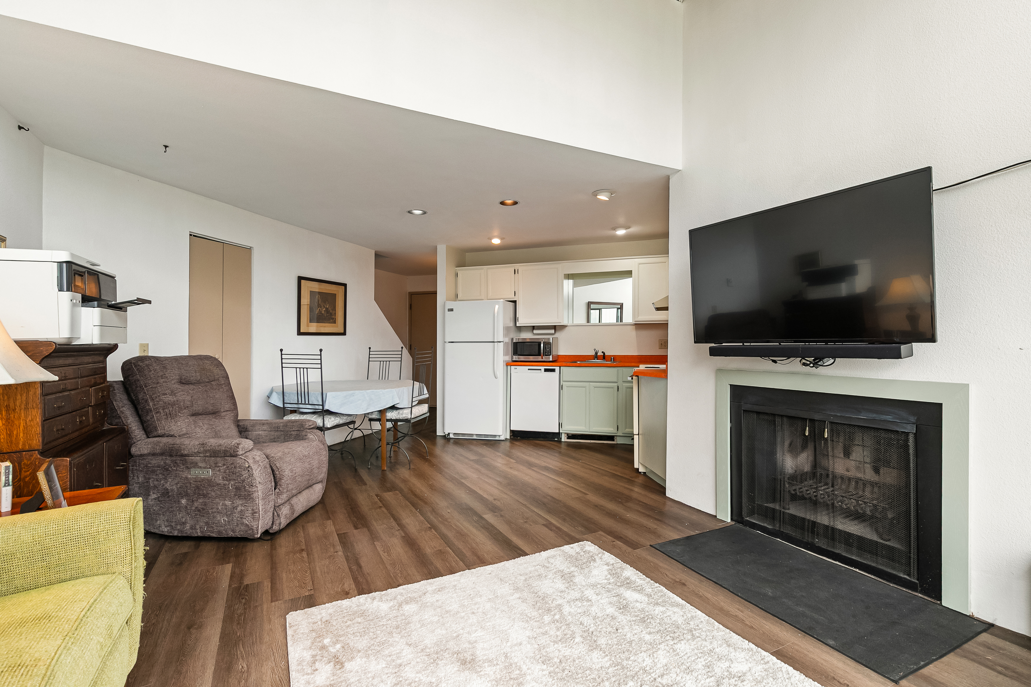 Cozy Two-Level Condo with Water Views & Resort-Style Amenities - Photo 4