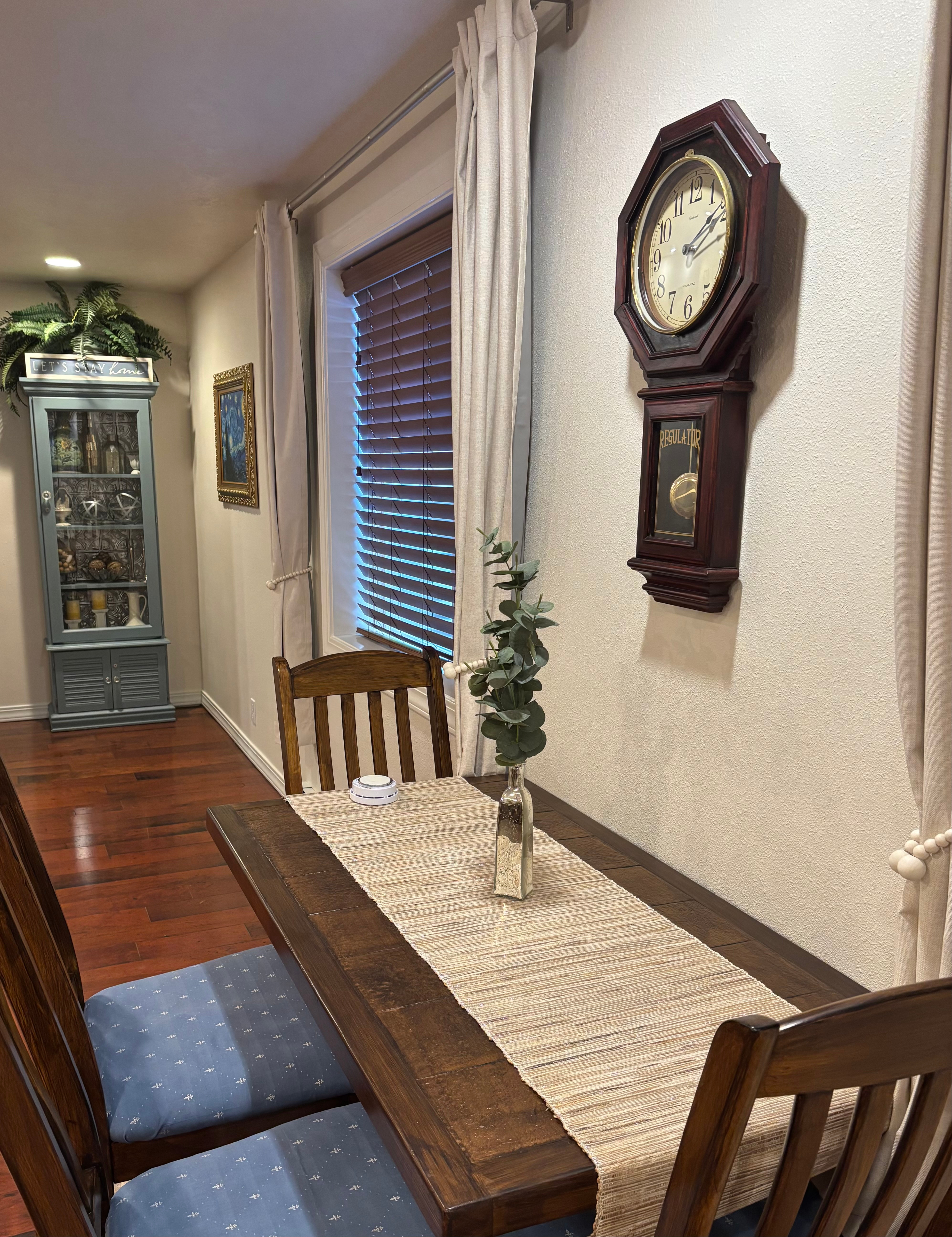 Luxurious and Cozy Fully Furnished 2 BR Retreat - Photo 3