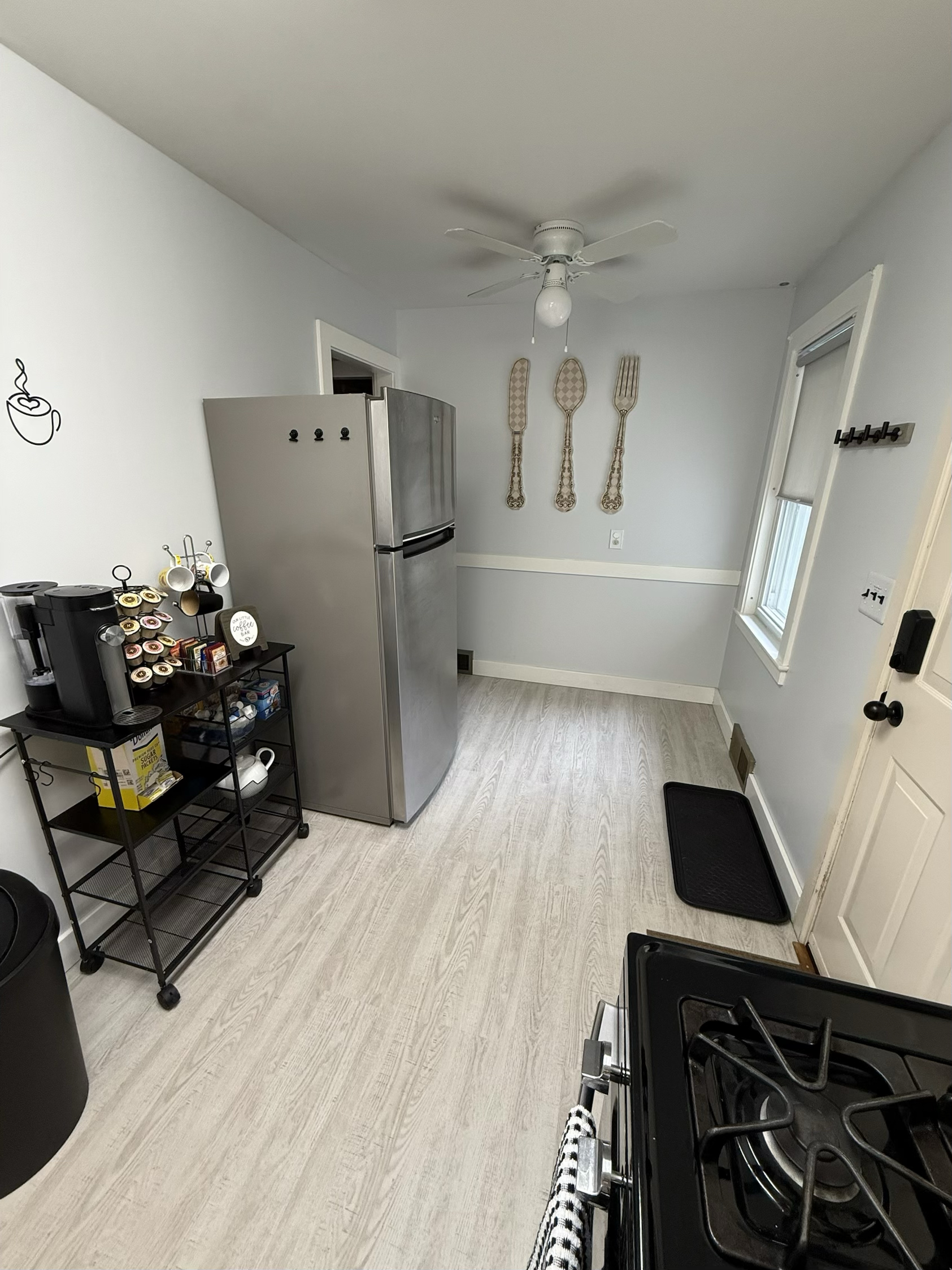 Cozy Suburban Home - 15 min to Downtown Syracuse - Photo 7