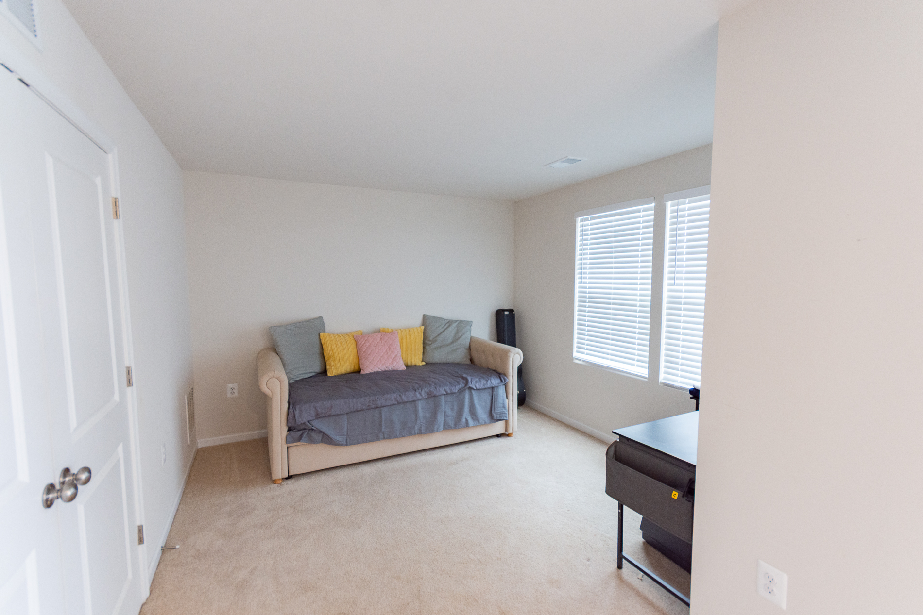 Ranson Retreat | Sleeps 5-6 + Free Parking - Photo 4