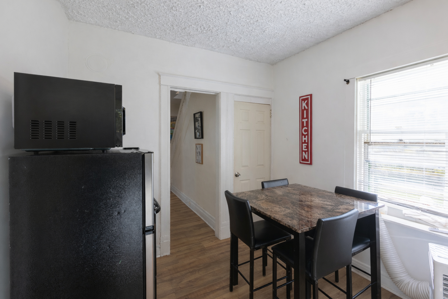 Furnished 3BR Home Near Niagara Falls - Ideal for Professionals - Photo 12
