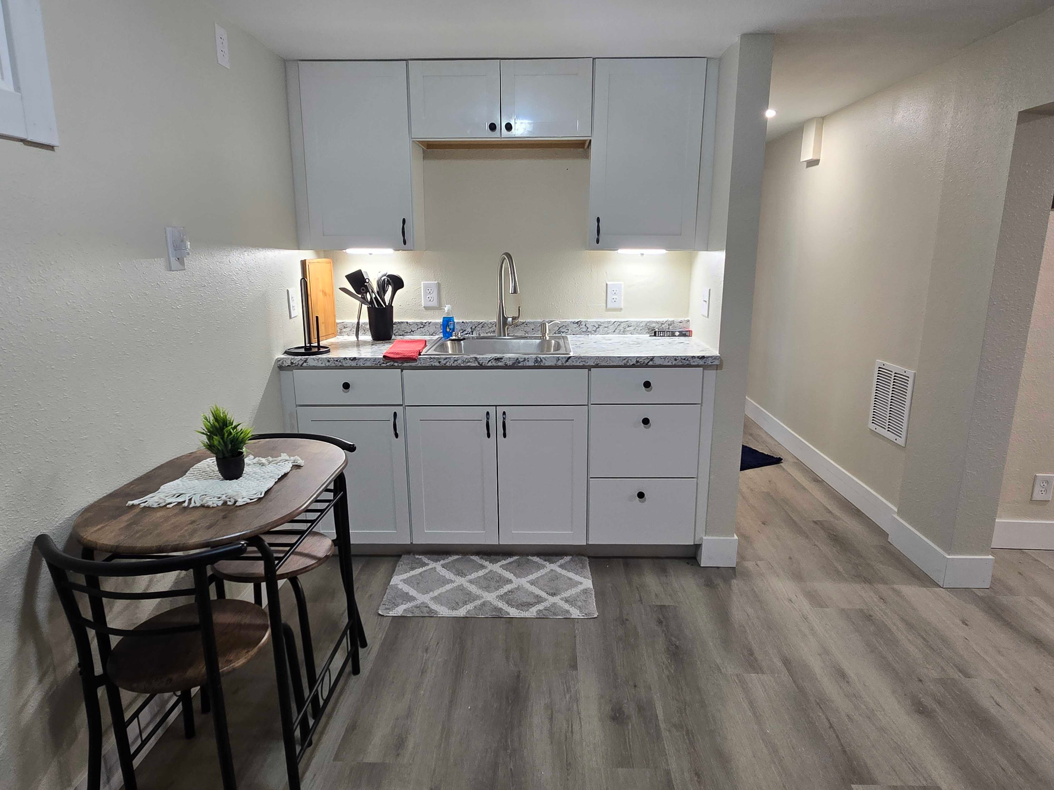 New Remodel Near Downtown, Cheyenne Regional & F.E. Warren - Private Entry, Utilities Included - Photo 9