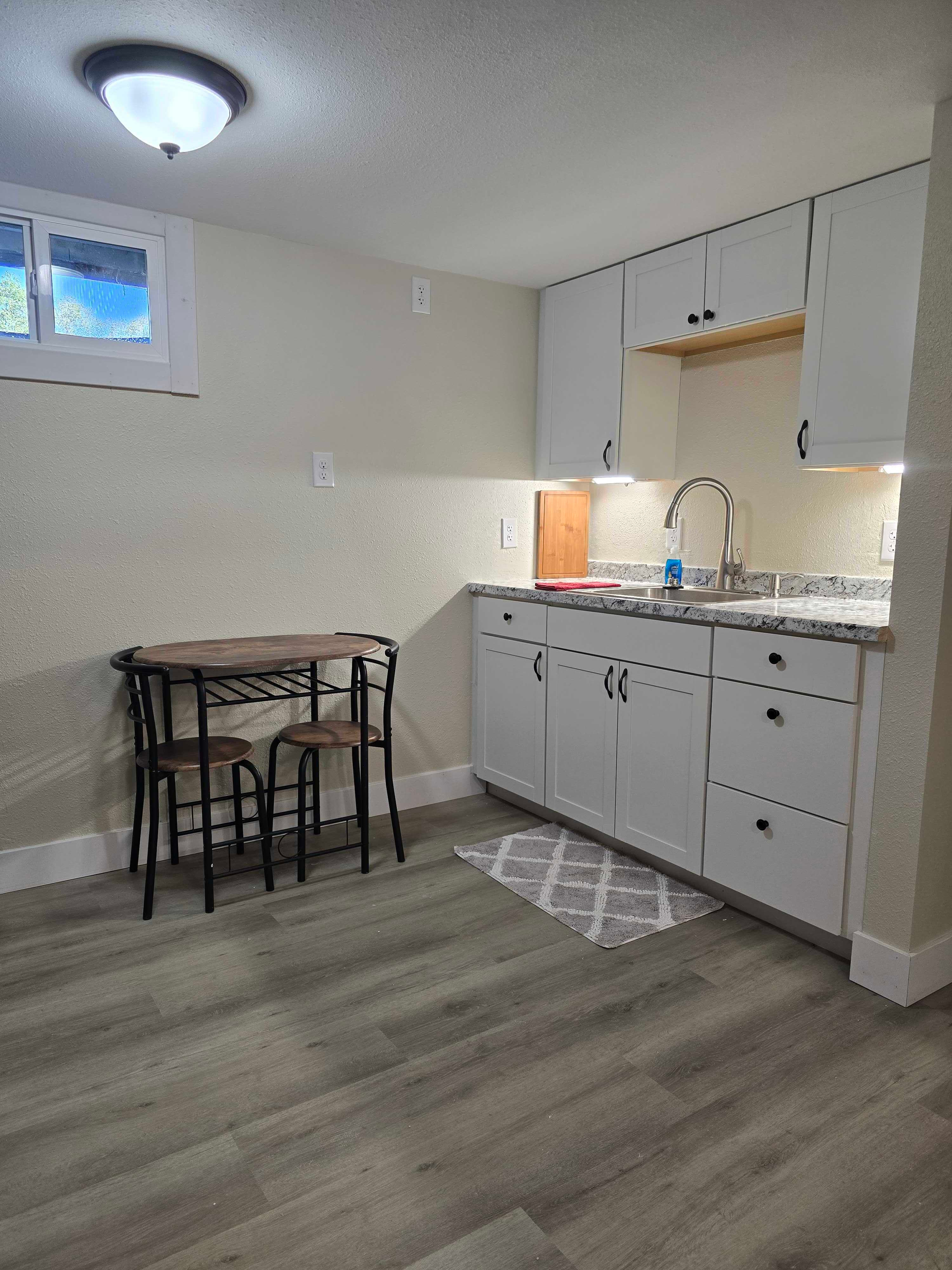 New Remodel Near Downtown, Cheyenne Regional & F.E. Warren - Private Entry, Utilities Included - Photo 2