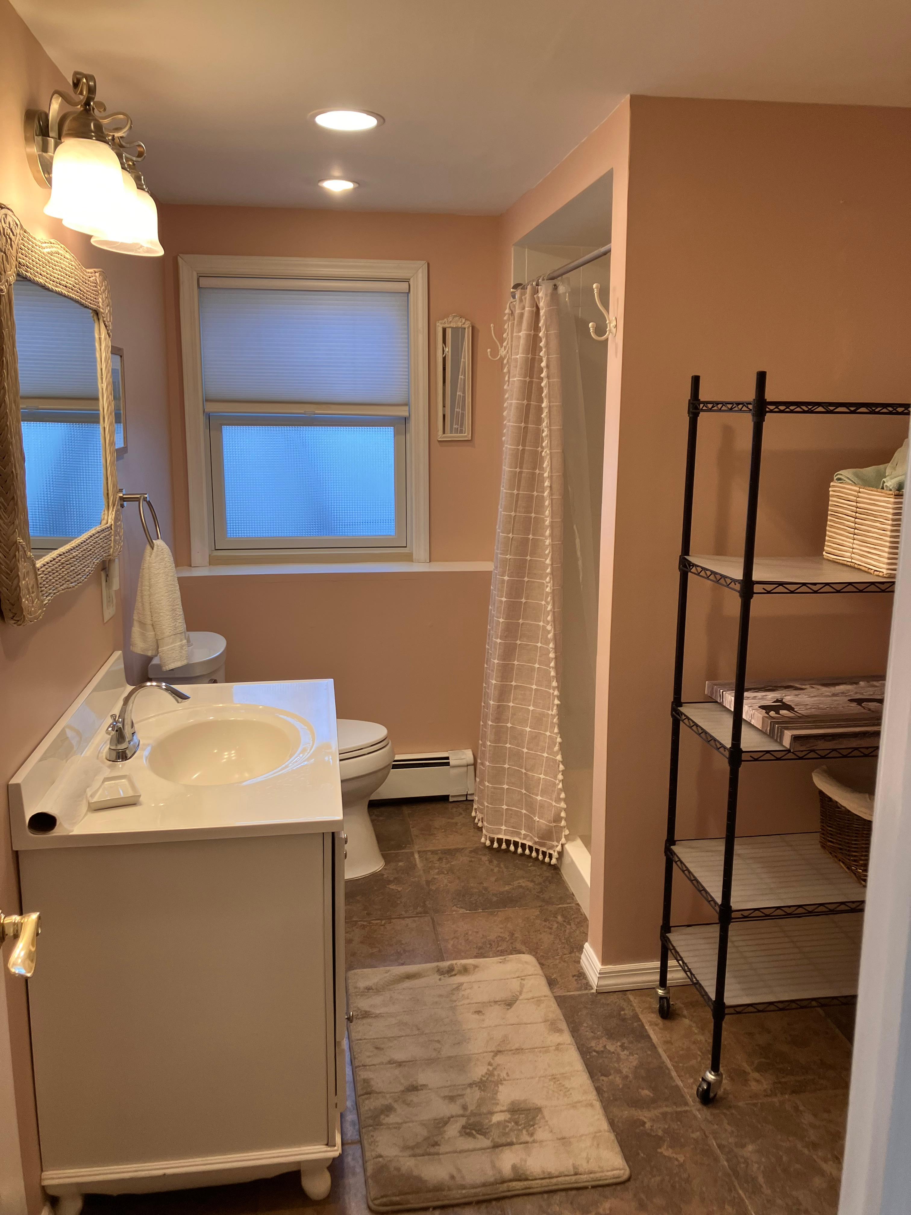 South Shore Coastal Living Prefect for Traveling Healthcare Pros! - Photo 6