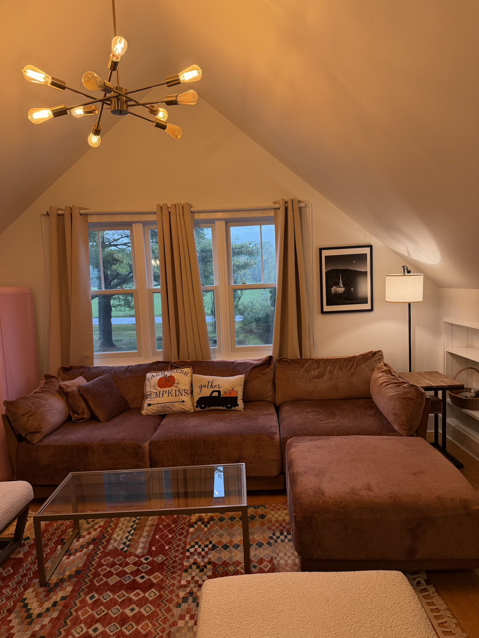 Stowe/Morrisville Large 2BR Private Apartment, Garage & Views - Photo 7