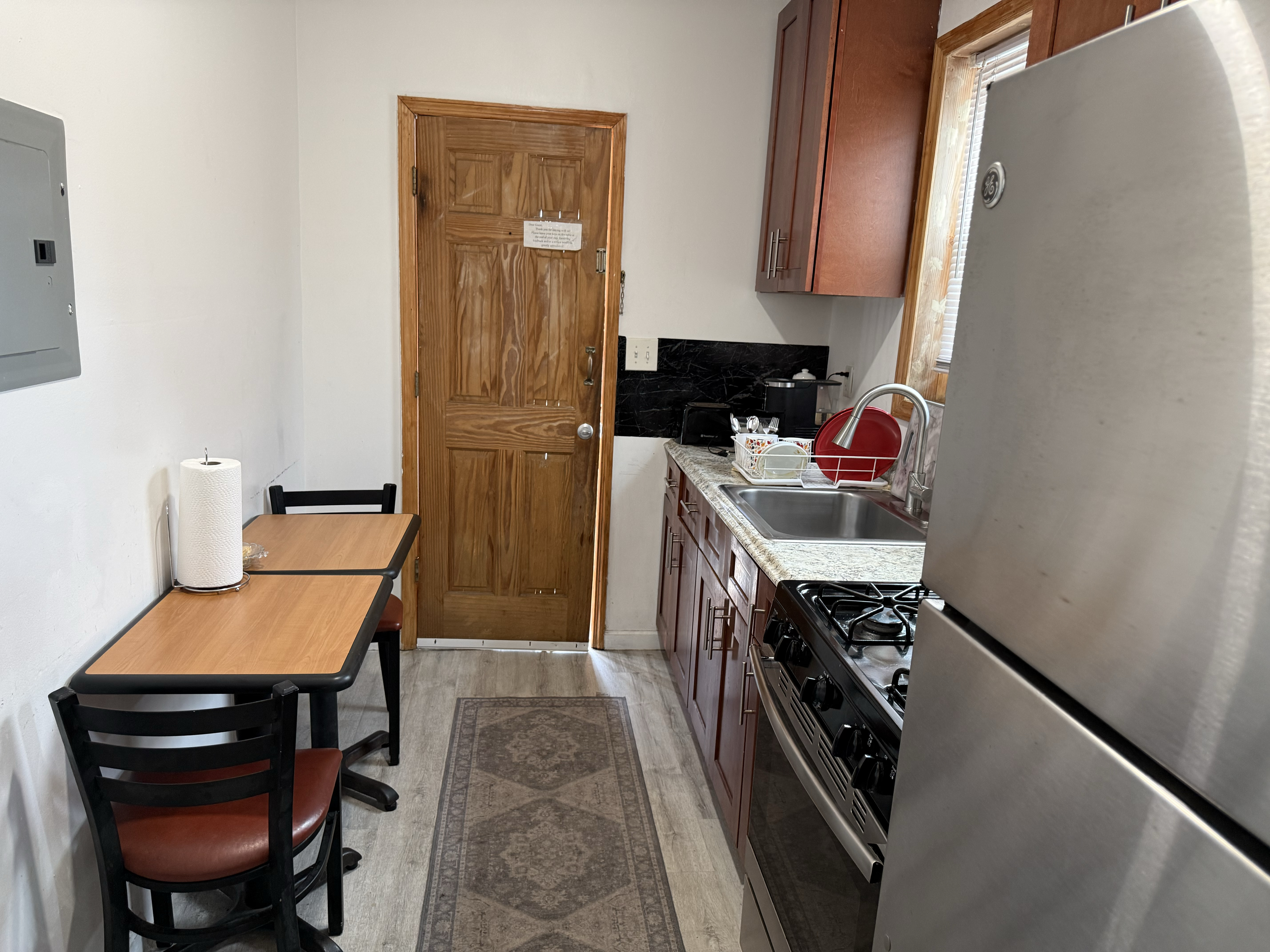 Super Rated Large Apartment - Photo 6