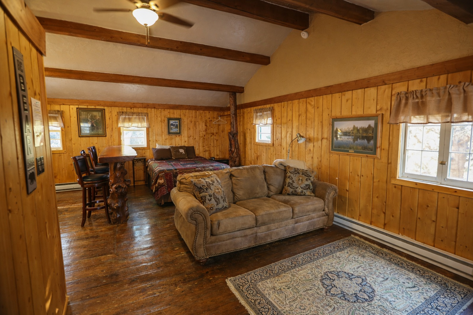 Riverfront Hideaway Cabin with Full Kitchen & Separate Living Area - Photo 2