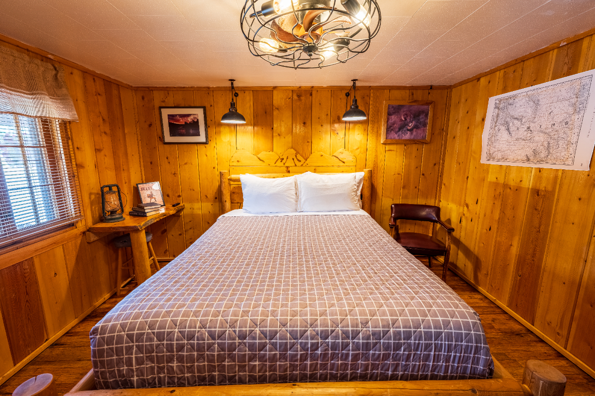 Riverfront Hideaway Cabin with Full Kitchen & Separate Living Area - Photo 3