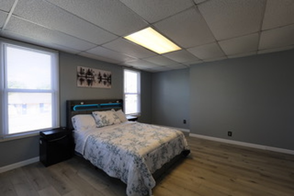 1520 Park Ave - Spacious 3BR Parkersburg Home Near City Park - Newly Renovated & Furnished - Photo 2