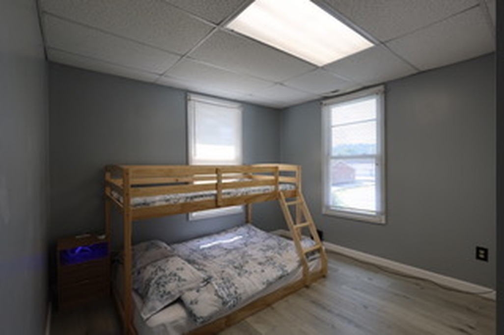 1520 Park Ave - Spacious 3BR Parkersburg Home Near City Park - Newly Renovated & Furnished - Photo 9