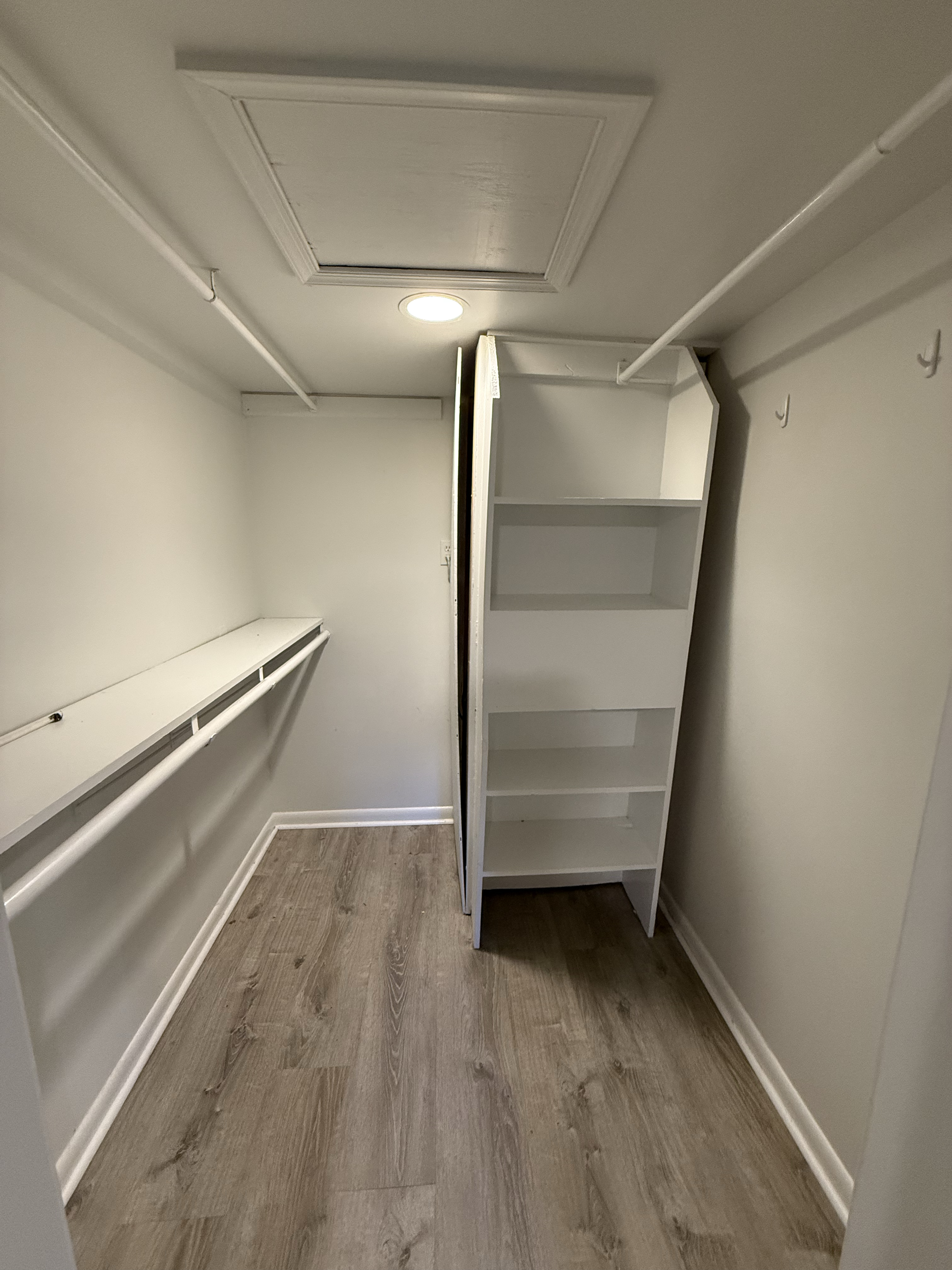 Private apartment in historic DC rowhouse - Photo 9