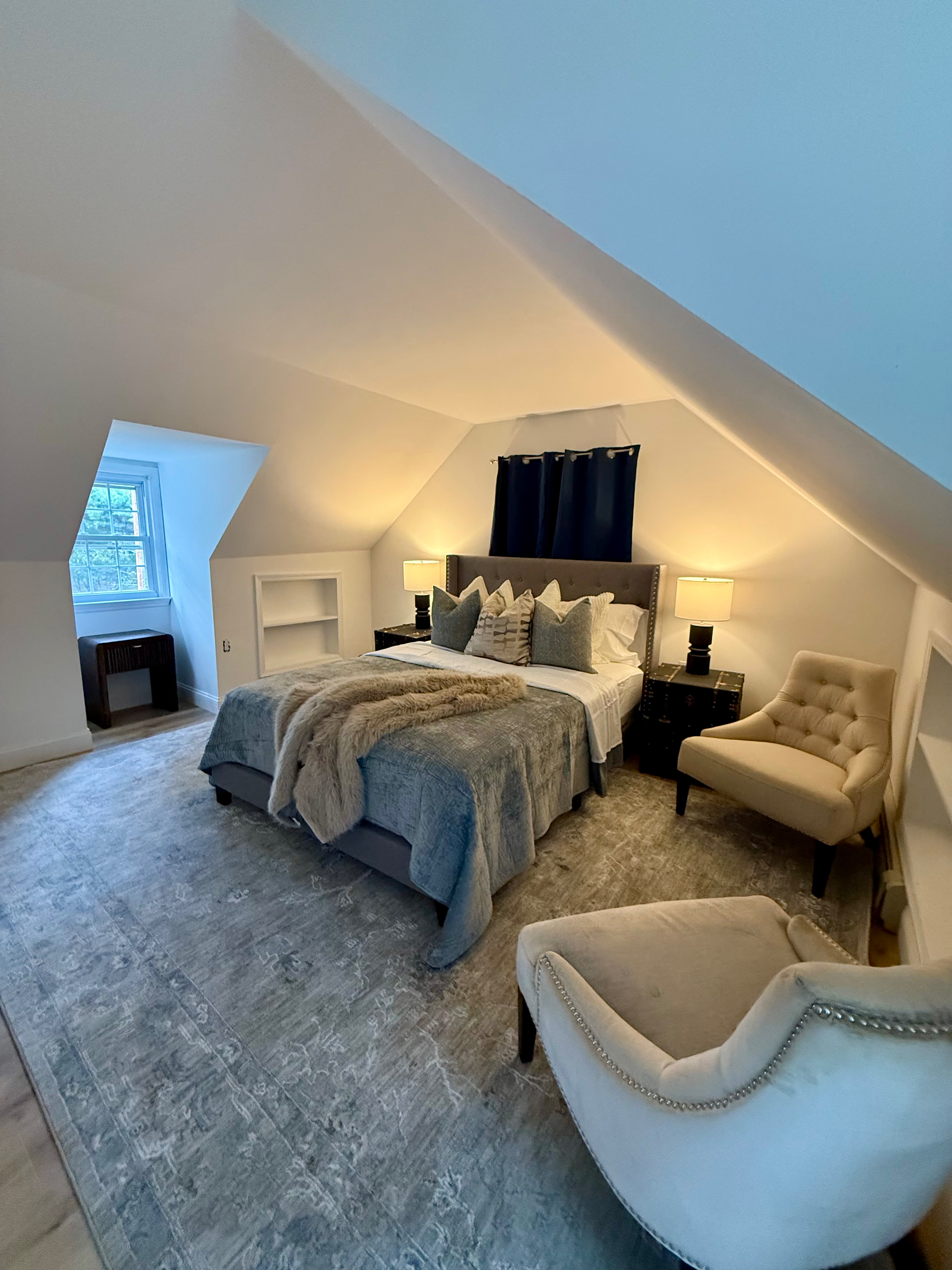 4 BR house by Stony Brook University & Hospital - Photo 3