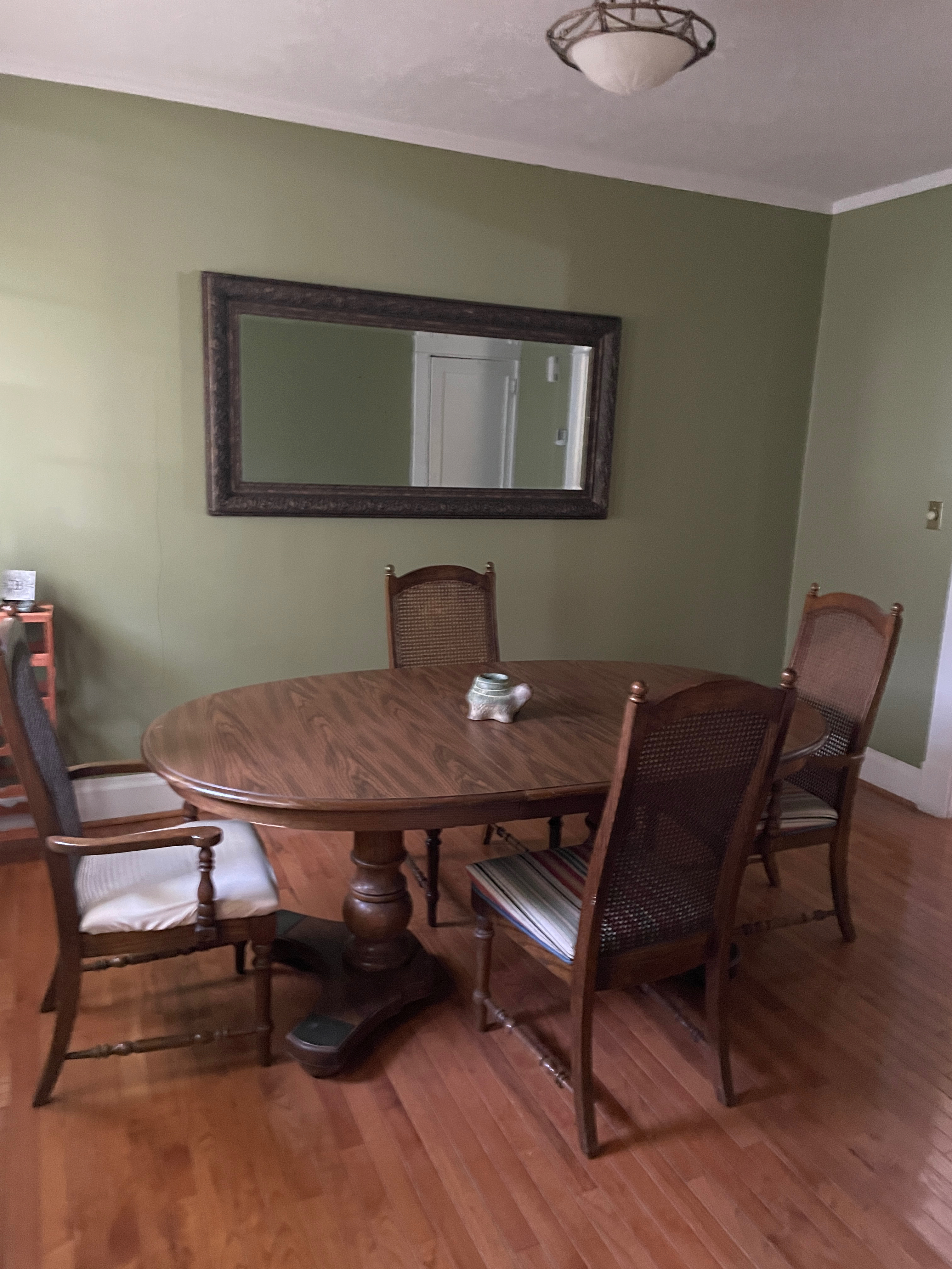 Quiet 2bd Bungalow - Close to hospitals - Photo 10