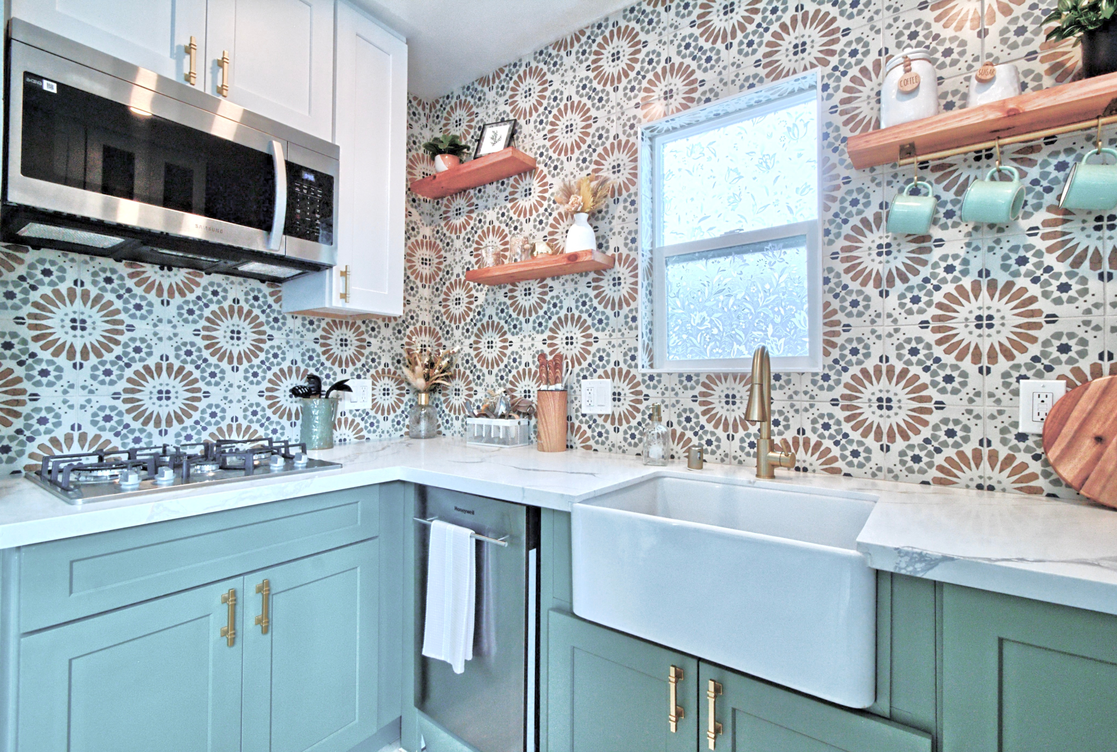 Incredibly cute & move in ready Casita - Photo 1