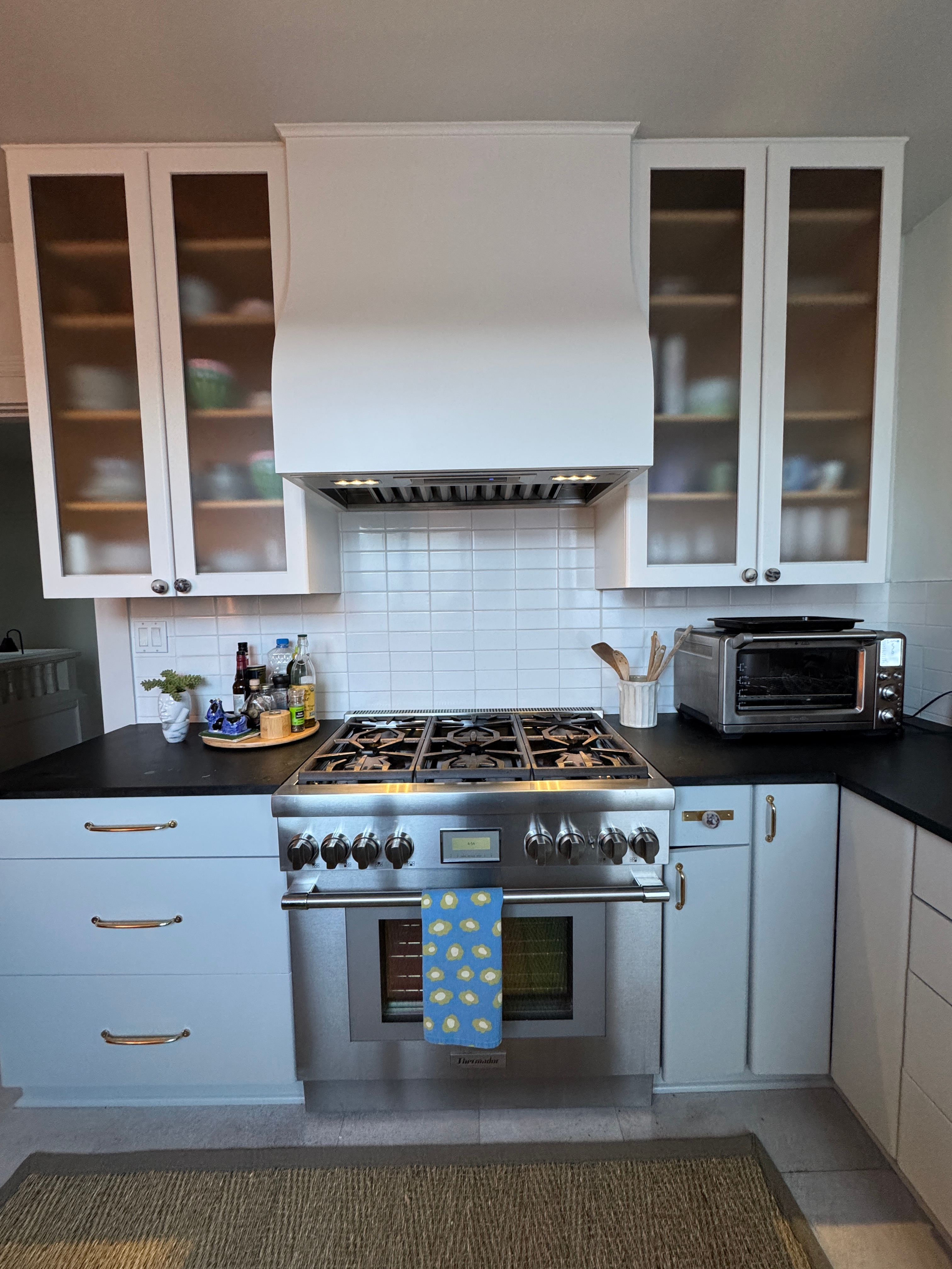 Sunny Top Floor 2 bed/1bath Condo Near Cole Valley and UCSF Parnassus - Photo 6