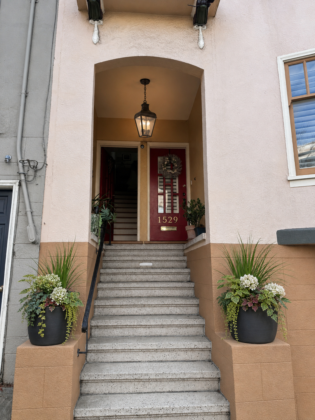 Sunny Top Floor 2 bed/1bath Condo Near Cole Valley and UCSF Parnassus - Photo 2