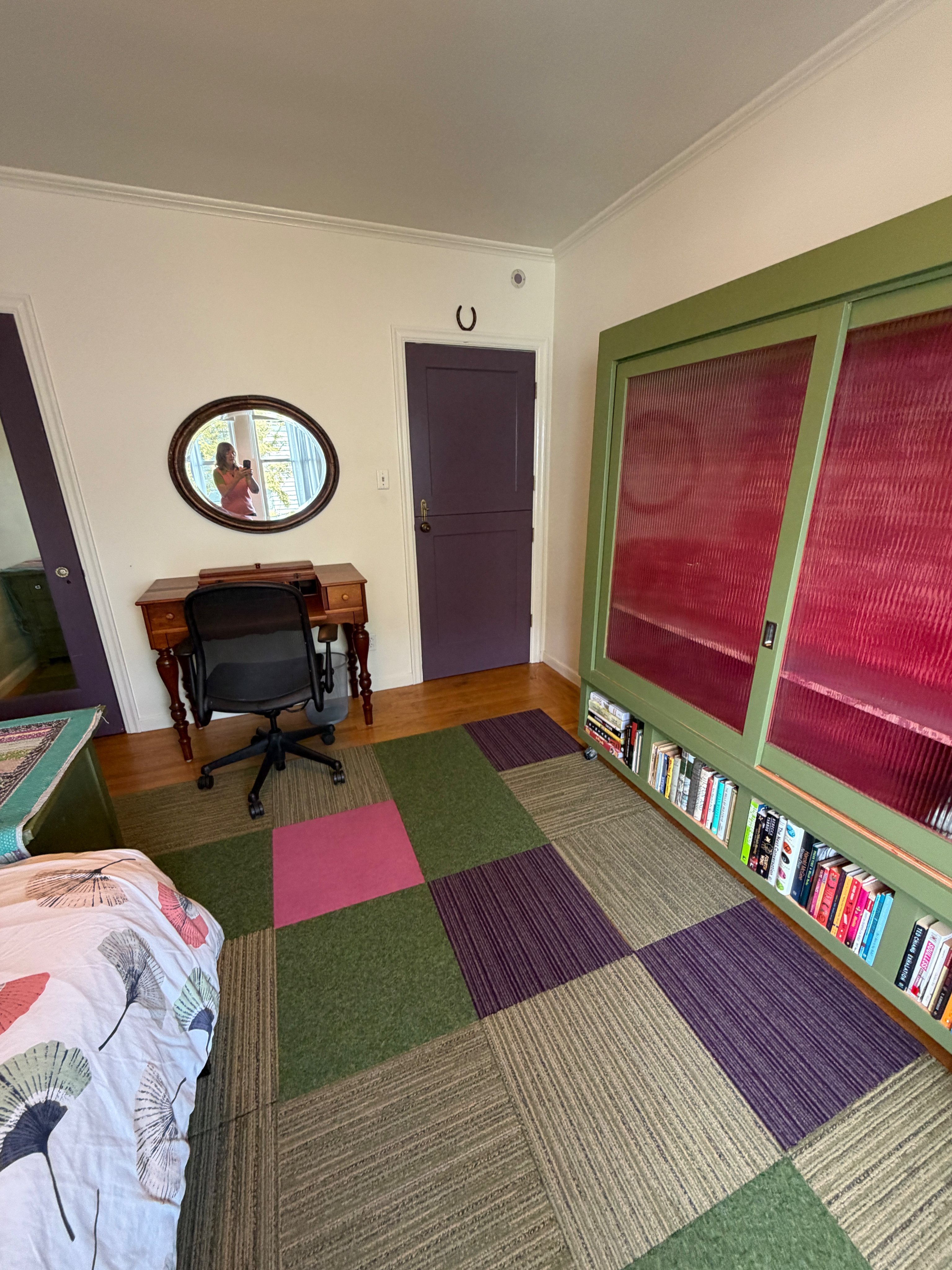 Medium Sized, Well-Furnished Room in Art-Filled, Sunny Mission Home - Photo 4