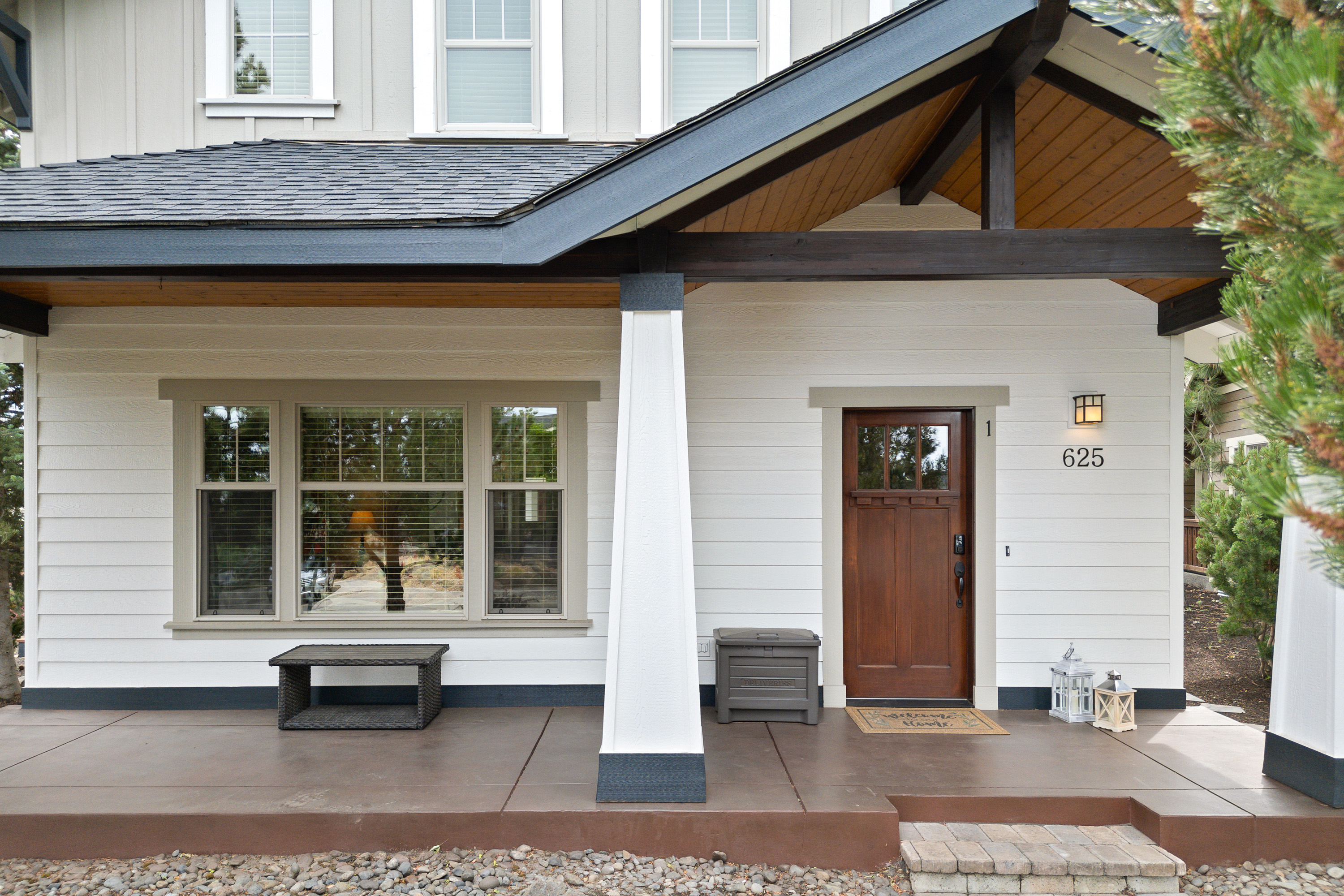 Compass Lane - Awbrey Butte neighborhood of Bend, Oregon. - Photo 2