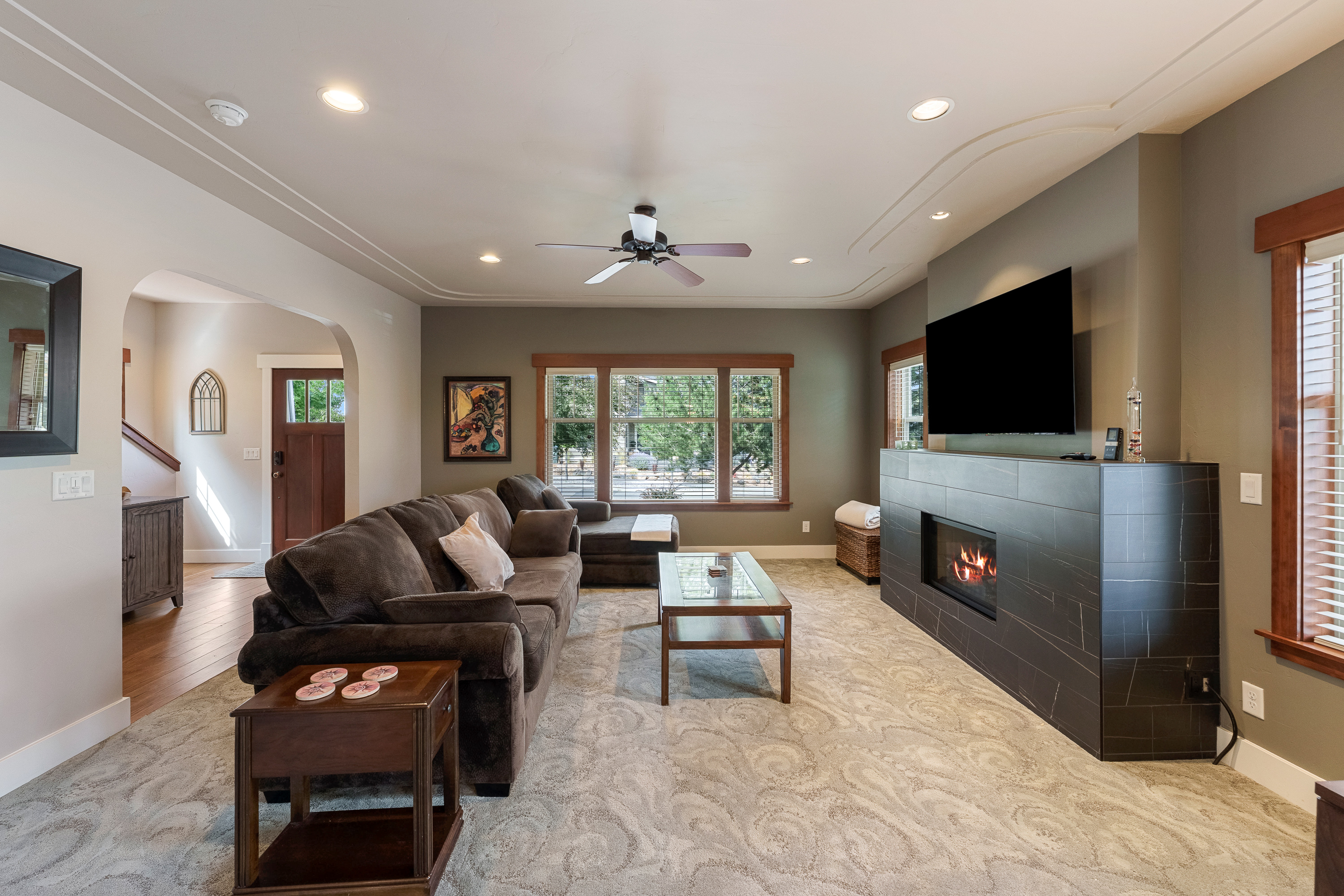 Compass Lane - Awbrey Butte neighborhood of Bend, Oregon. - Photo 1