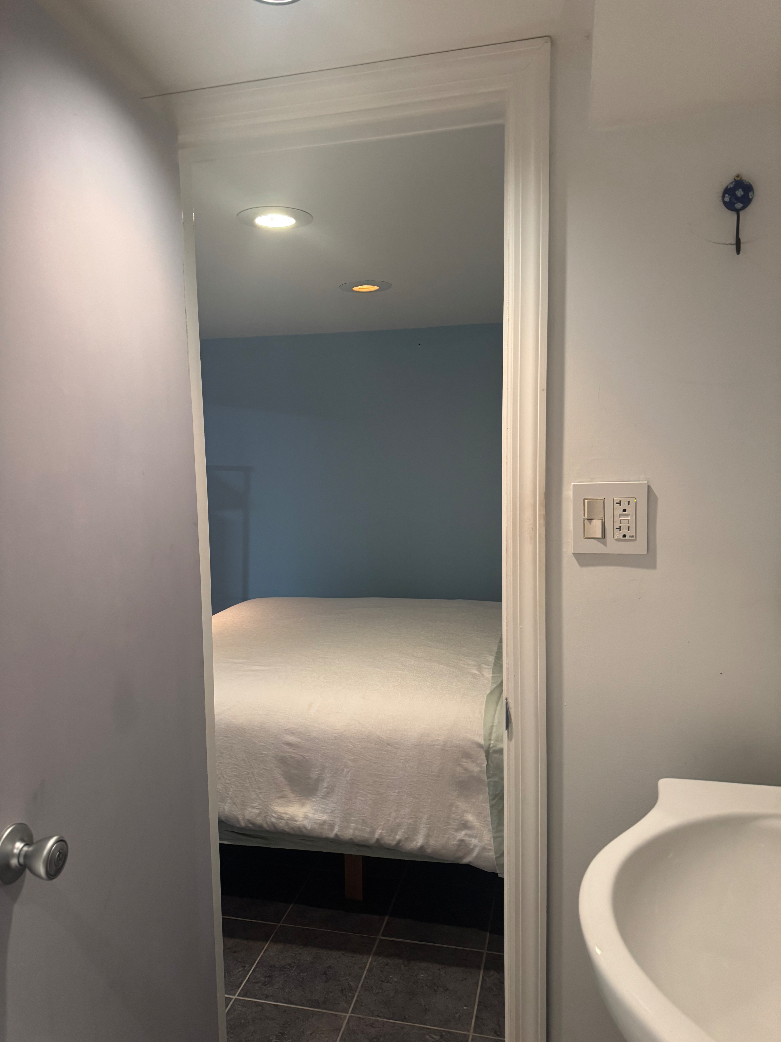 Quiet Private Room in Westchester - 50 minutes to NYC. - Photo 1