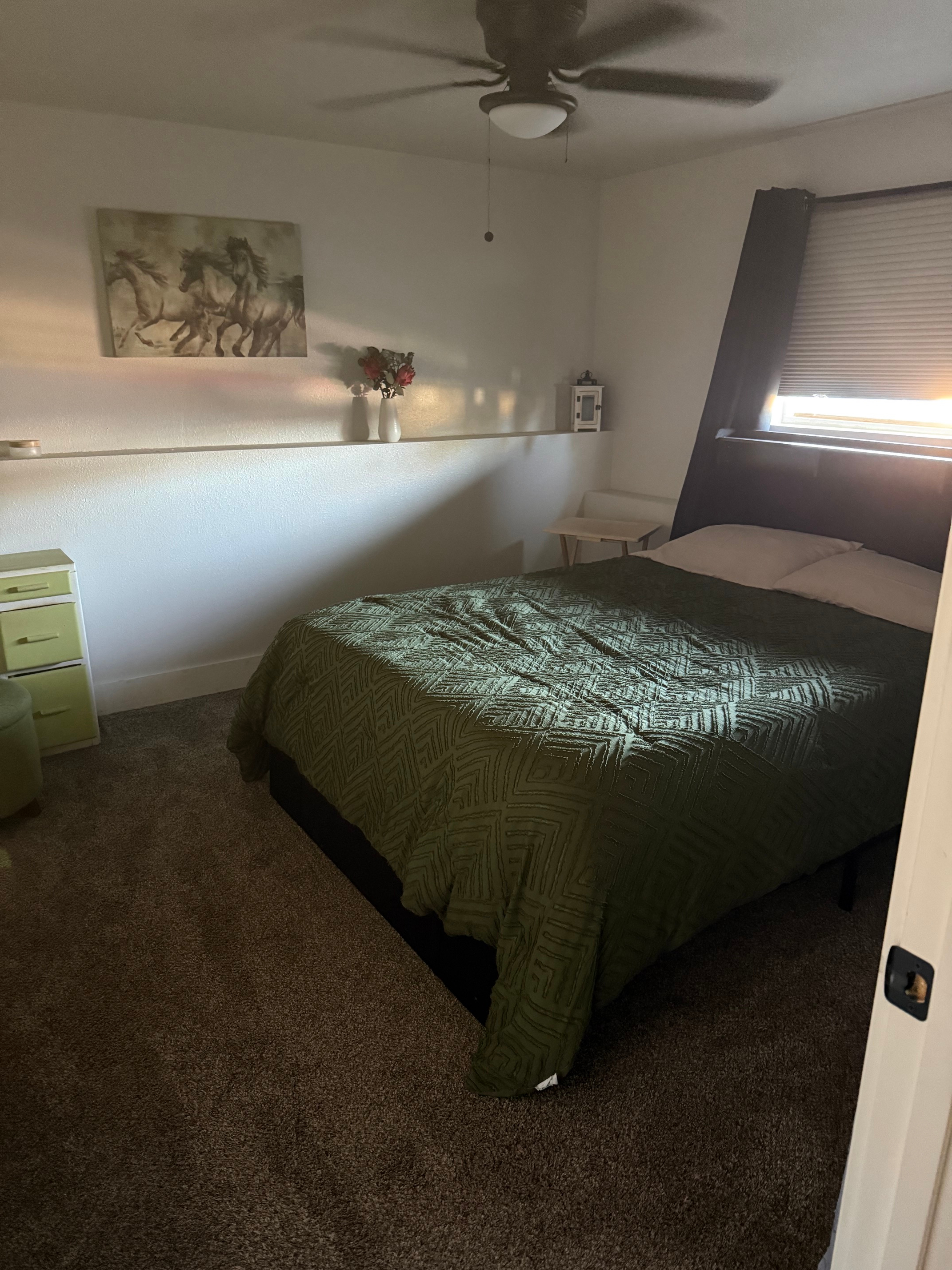 Private fully furnished rooms in Beautiful Shared Home - Photo 9