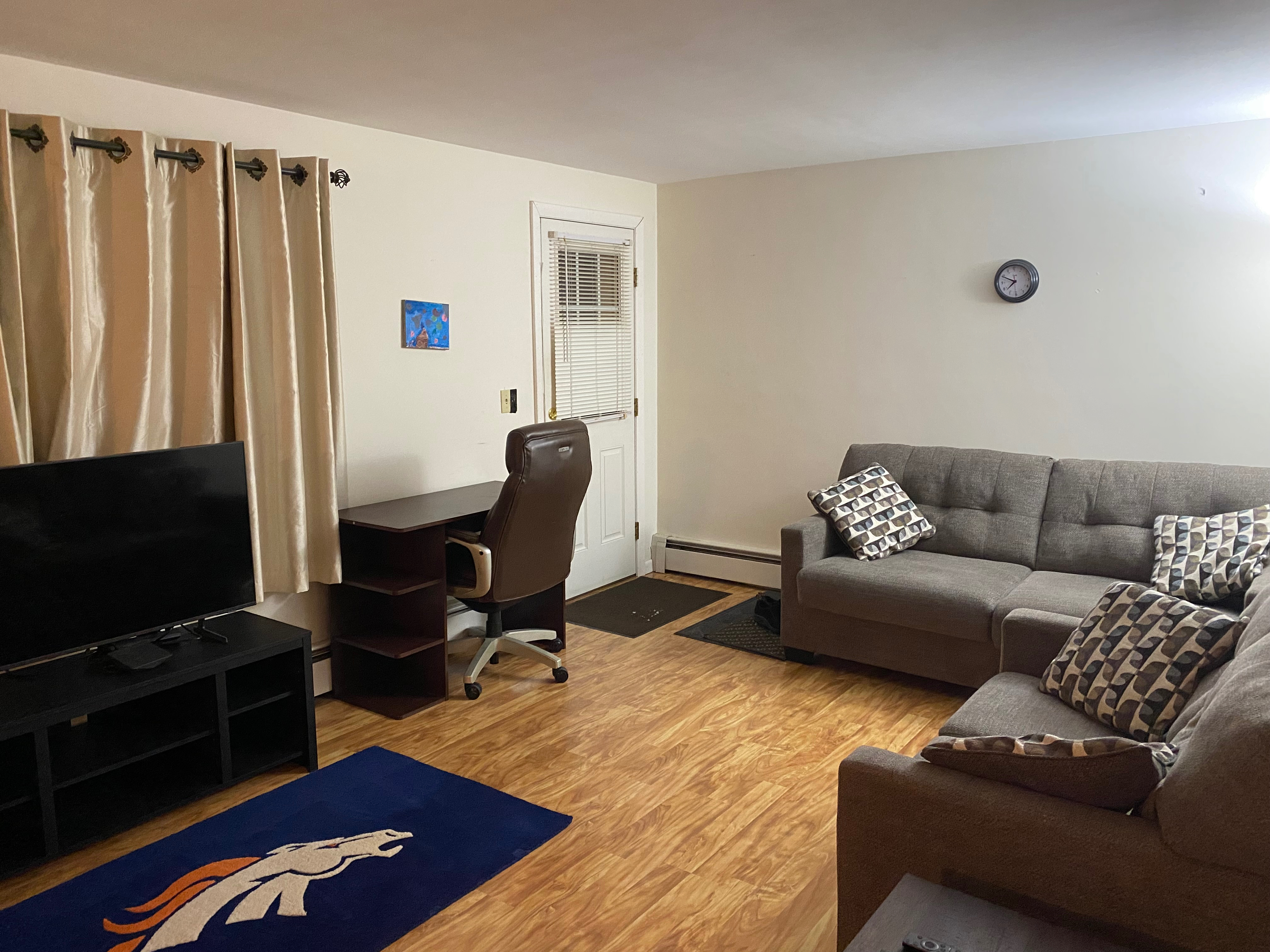 Beautiful Condo - Photo 1