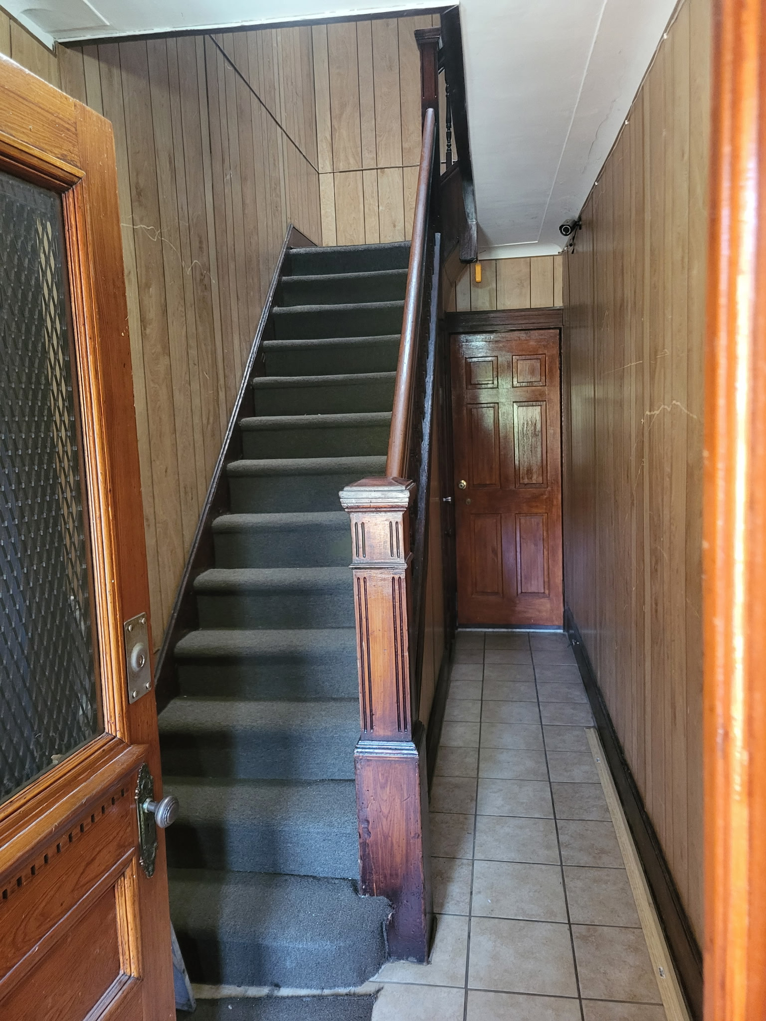 Spacious Unfurnished Brooklyn Apartment - Make It Your Own - Photo 2