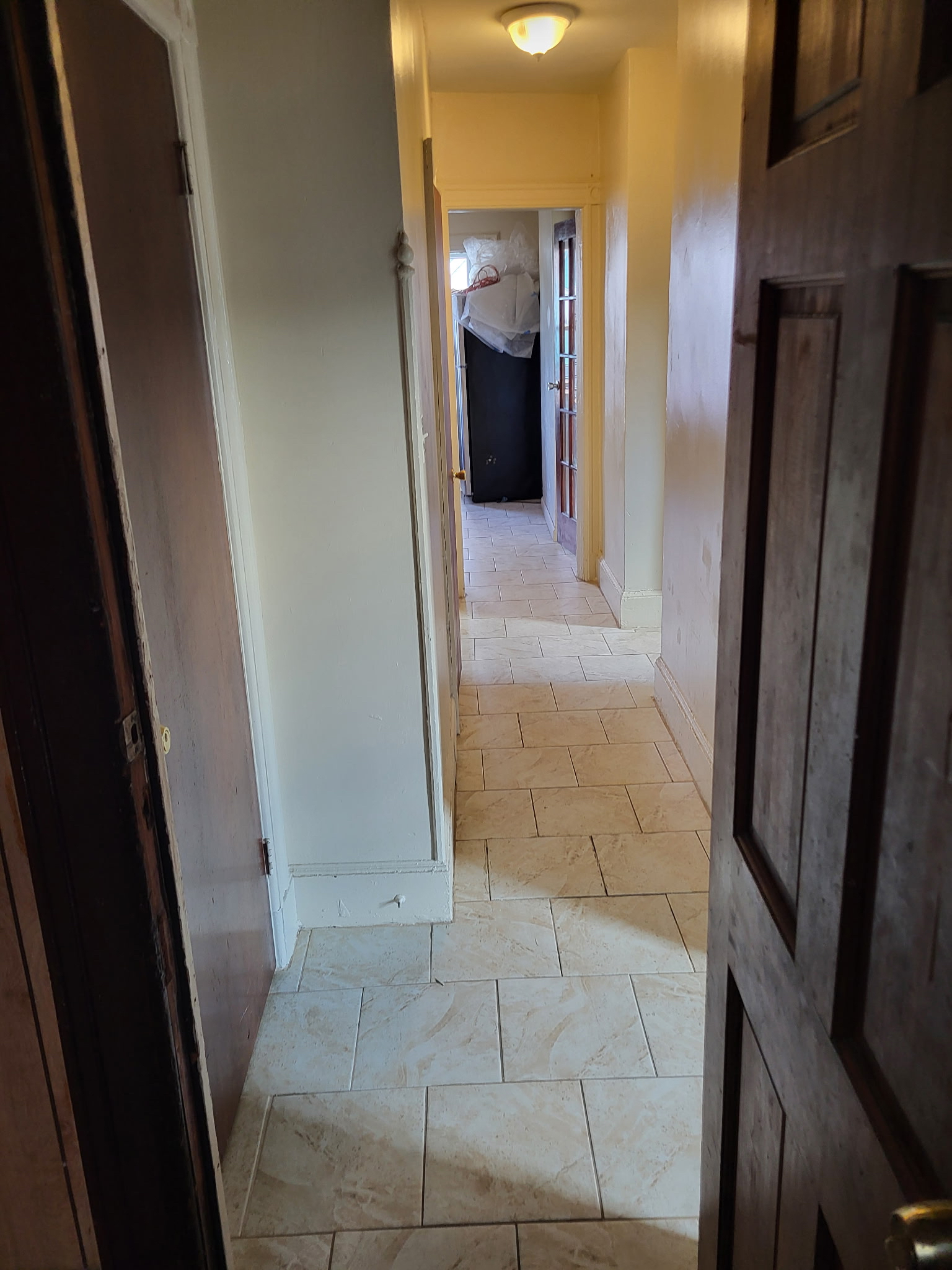 Spacious Unfurnished Brooklyn Apartment - Make It Your Own - Photo 3