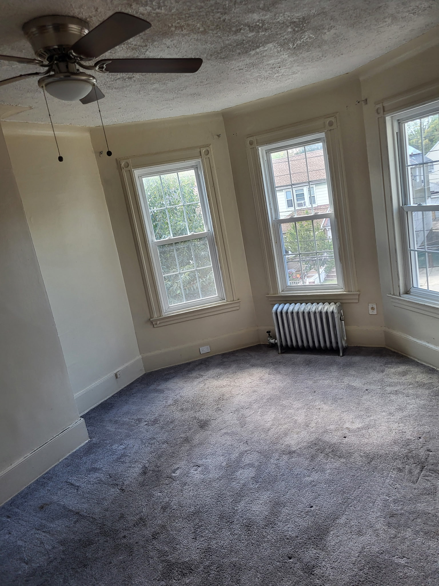 Spacious Unfurnished Brooklyn Apartment - Make It Your Own - Photo 4