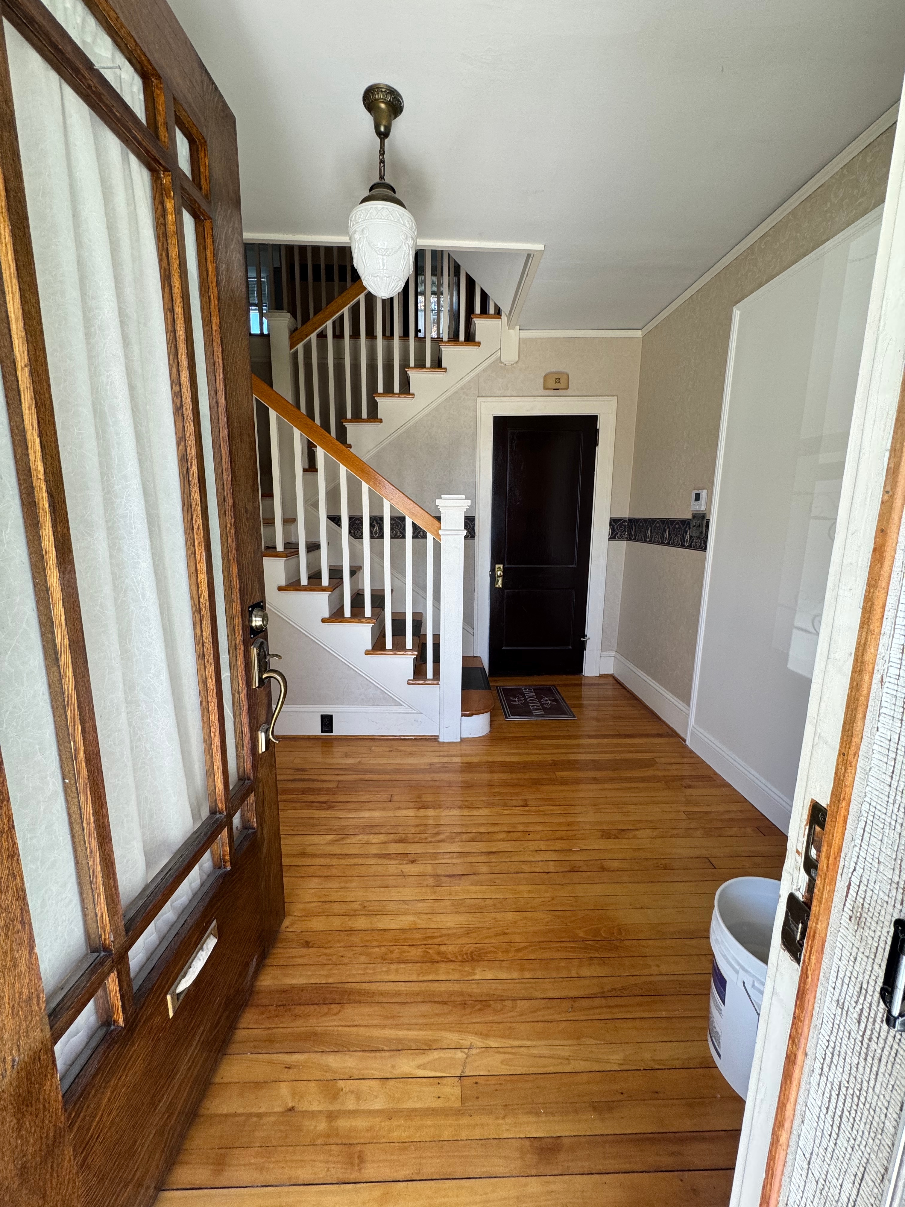 Bellows Falls 2BR Furnished Apartment Near Springfield Hospital, Connecticut River, and Downtown - Photo 2