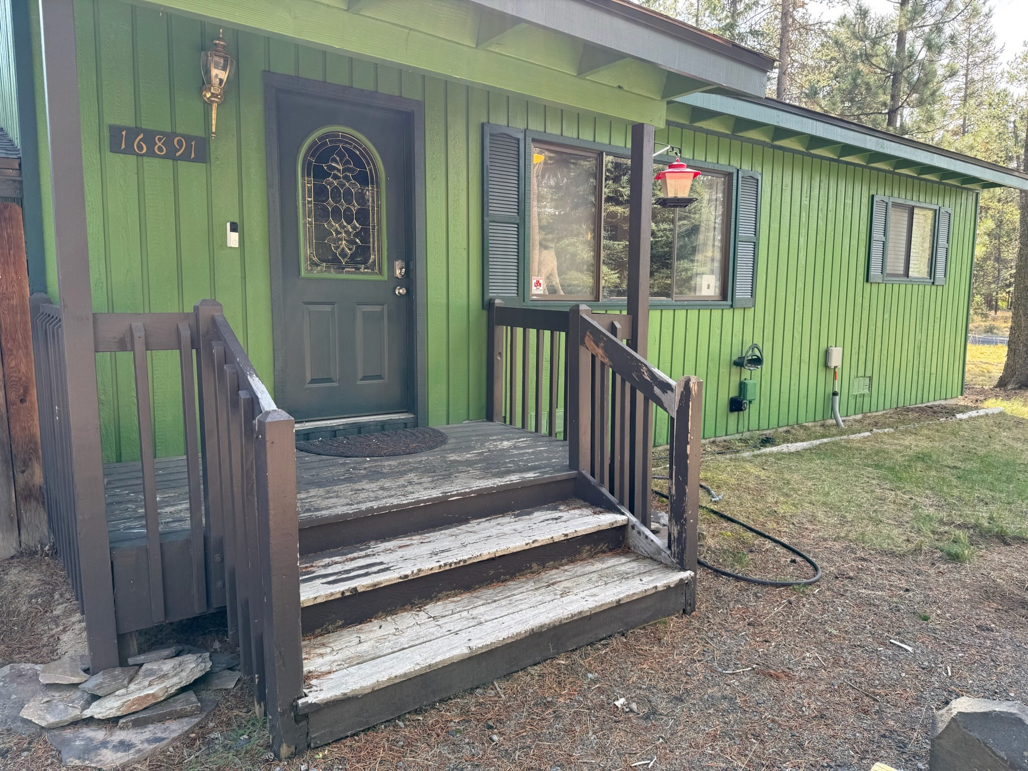 Cozy 2 Bed 2 Bath House With Detached Office and Large Garage - Photo 2