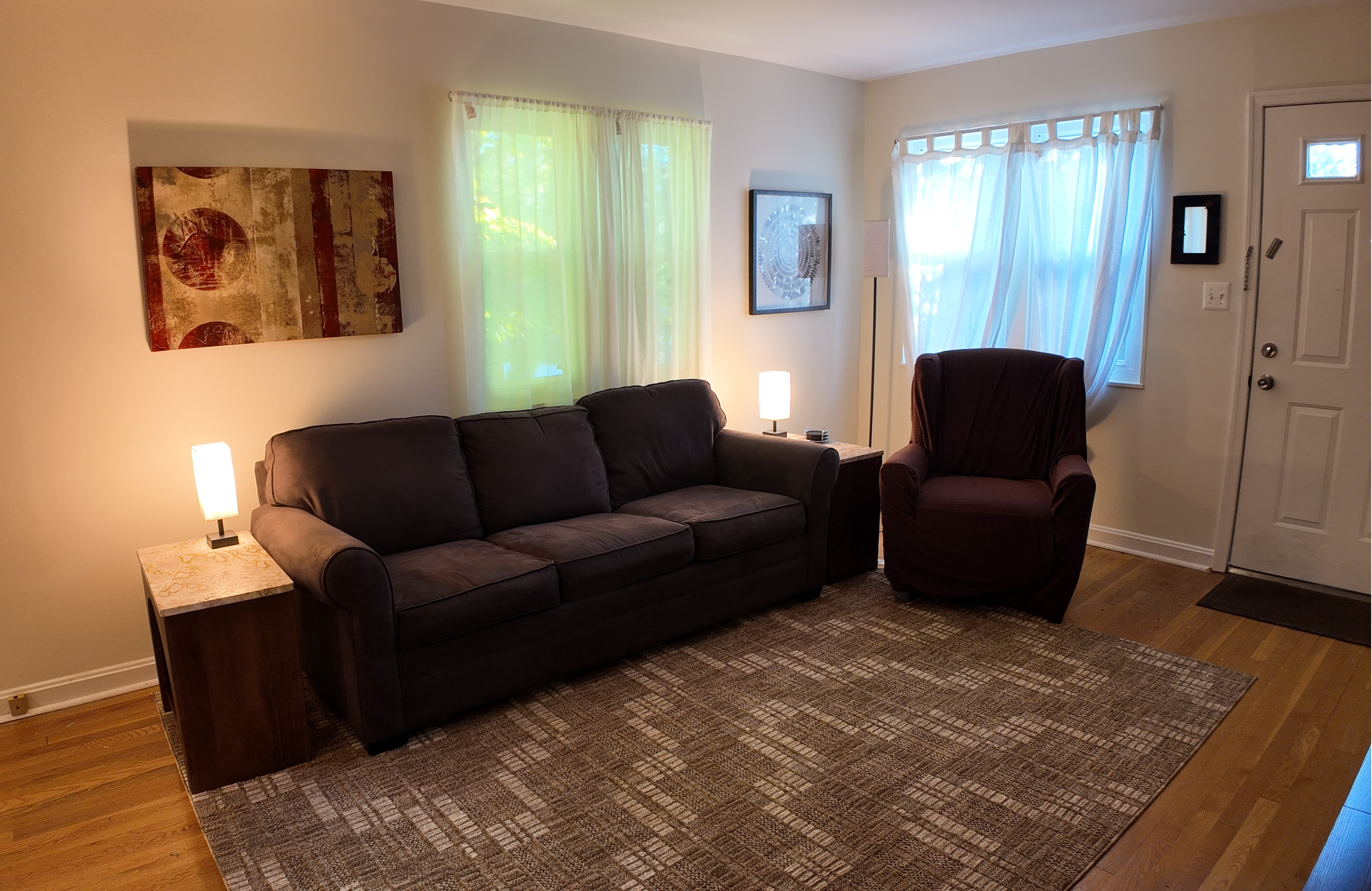 The Comforts of Home, Steps from Takoma's Coffee, Culture, Dining, and Metro - Photo 7