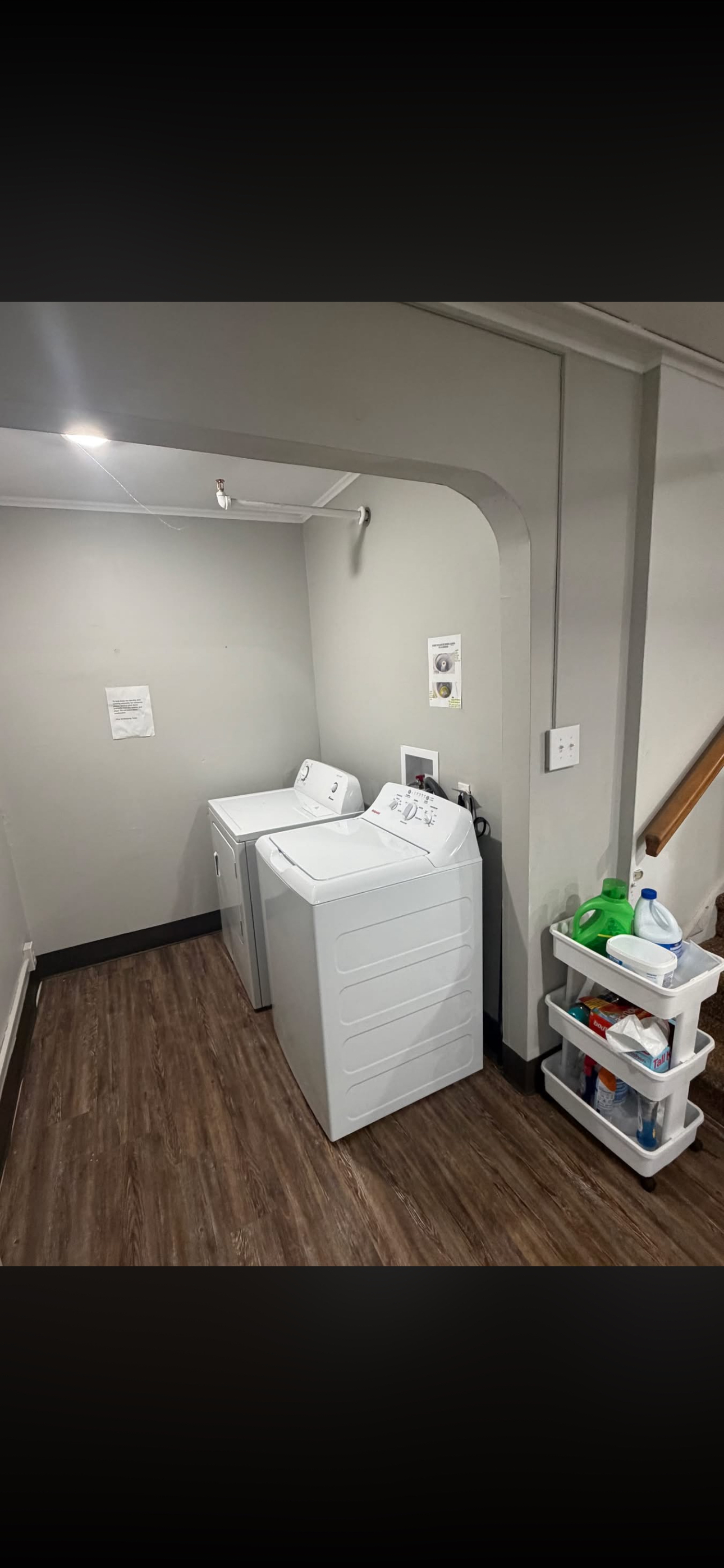 Clean, Quiet, Everything Included, Blocks from the Hospital - Photo 10