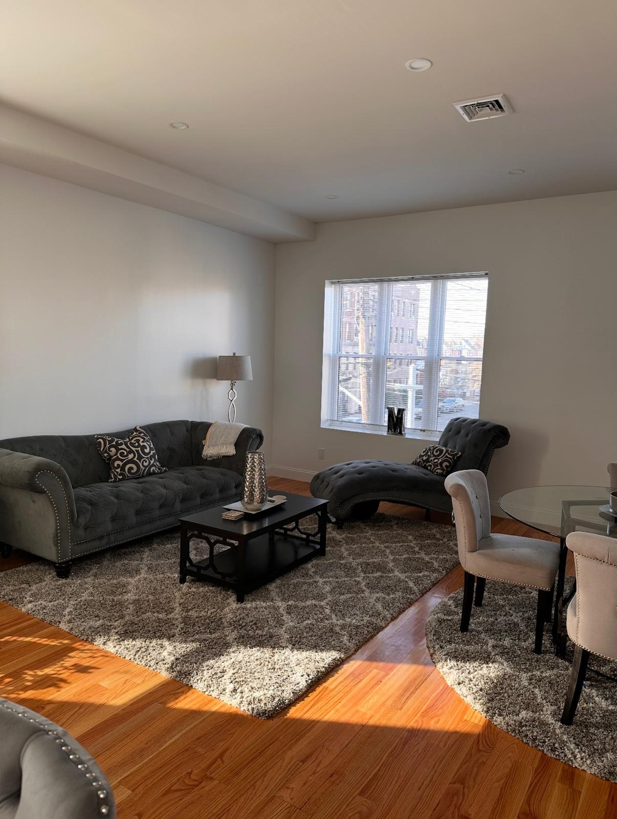 ***Room for Rent*** Bright and Sunny*** Newly Renovated*** Private Home*** Many Amenities*** All Uti - Photo 5