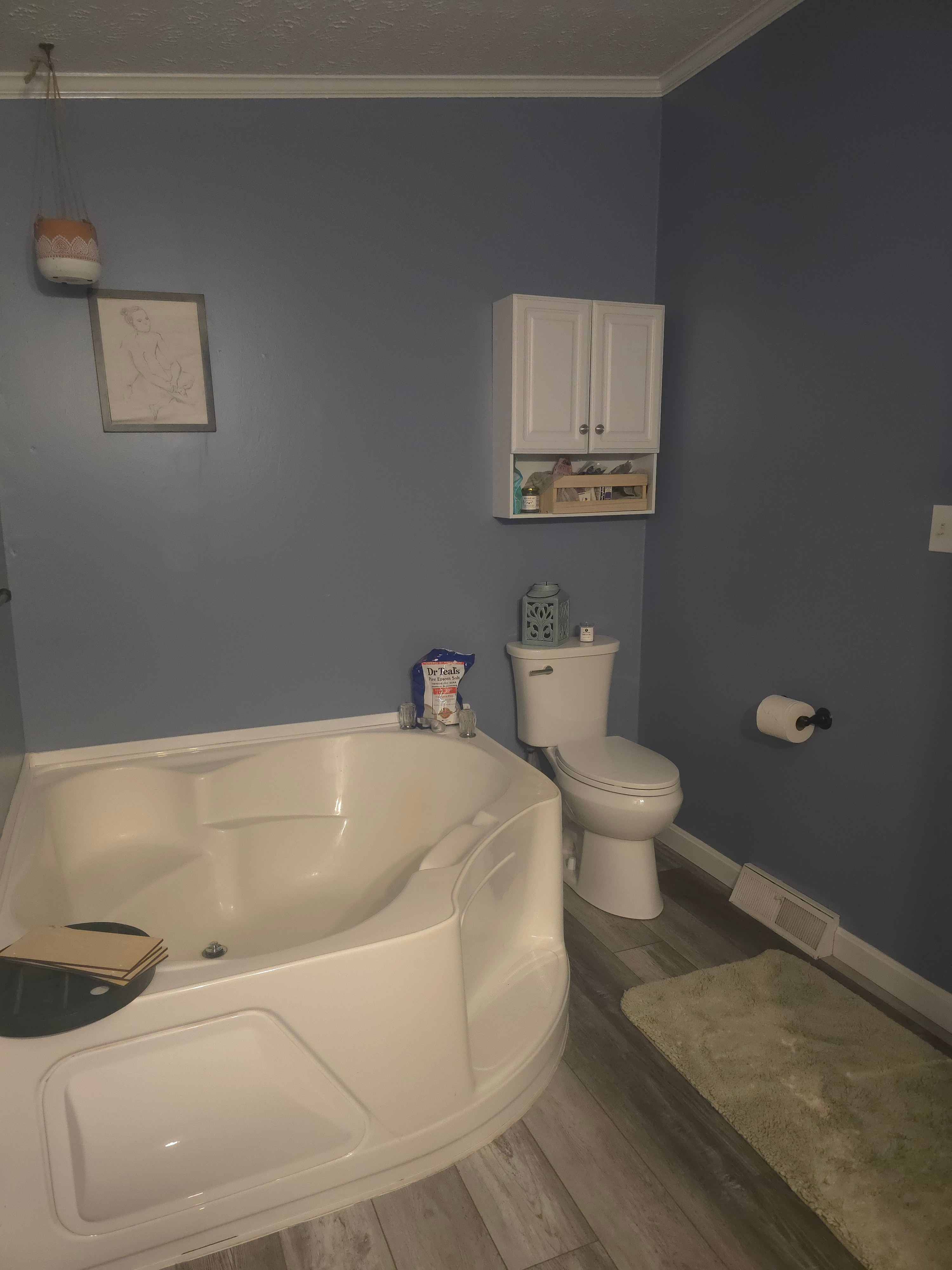 Eden Escape, 3 bedroom cozy home in quiet neighborhood - Photo 2